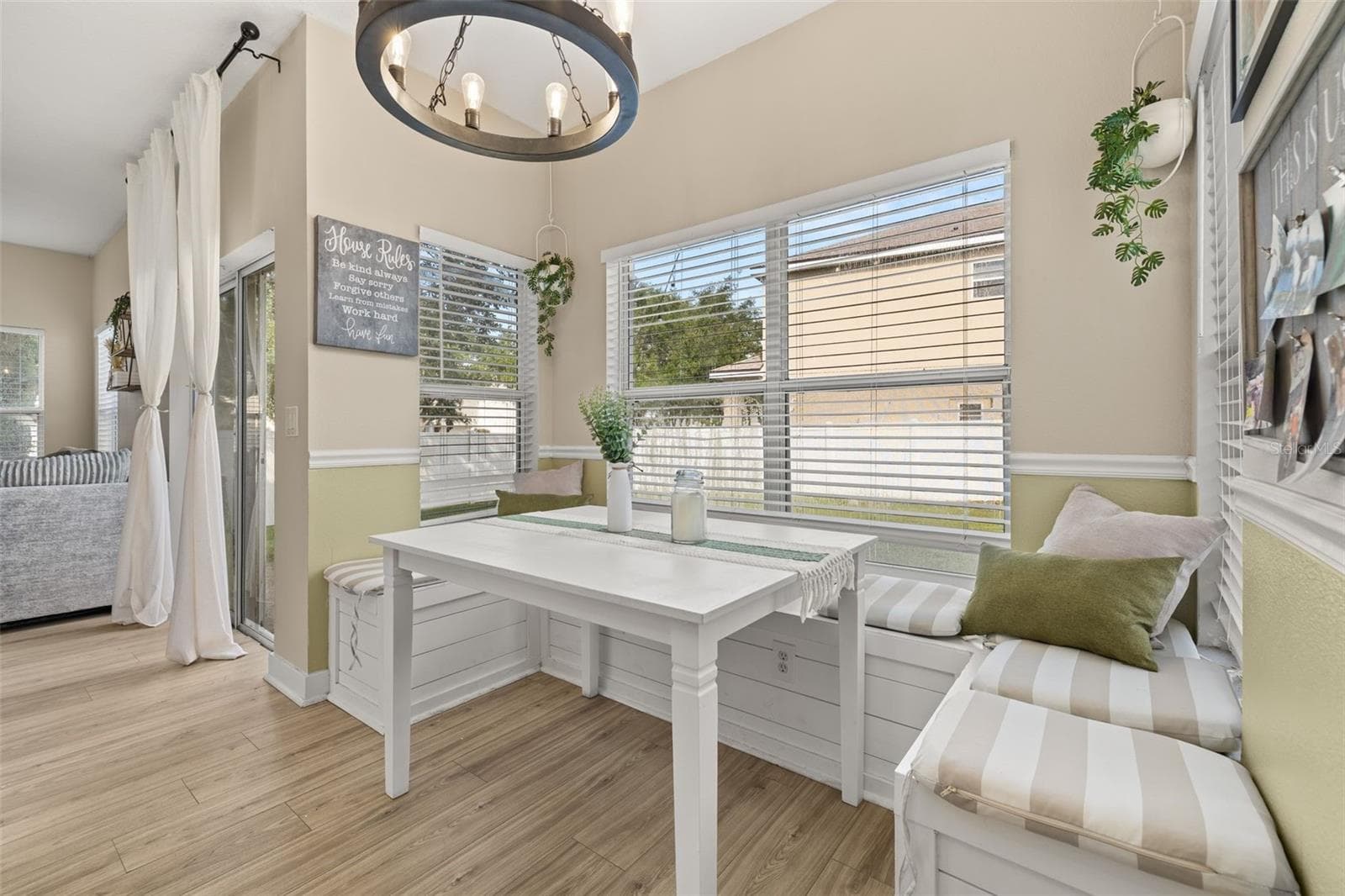 Single Family Residence at 1404 SWAINSON CT, ORLANDO, photo 19 of 62