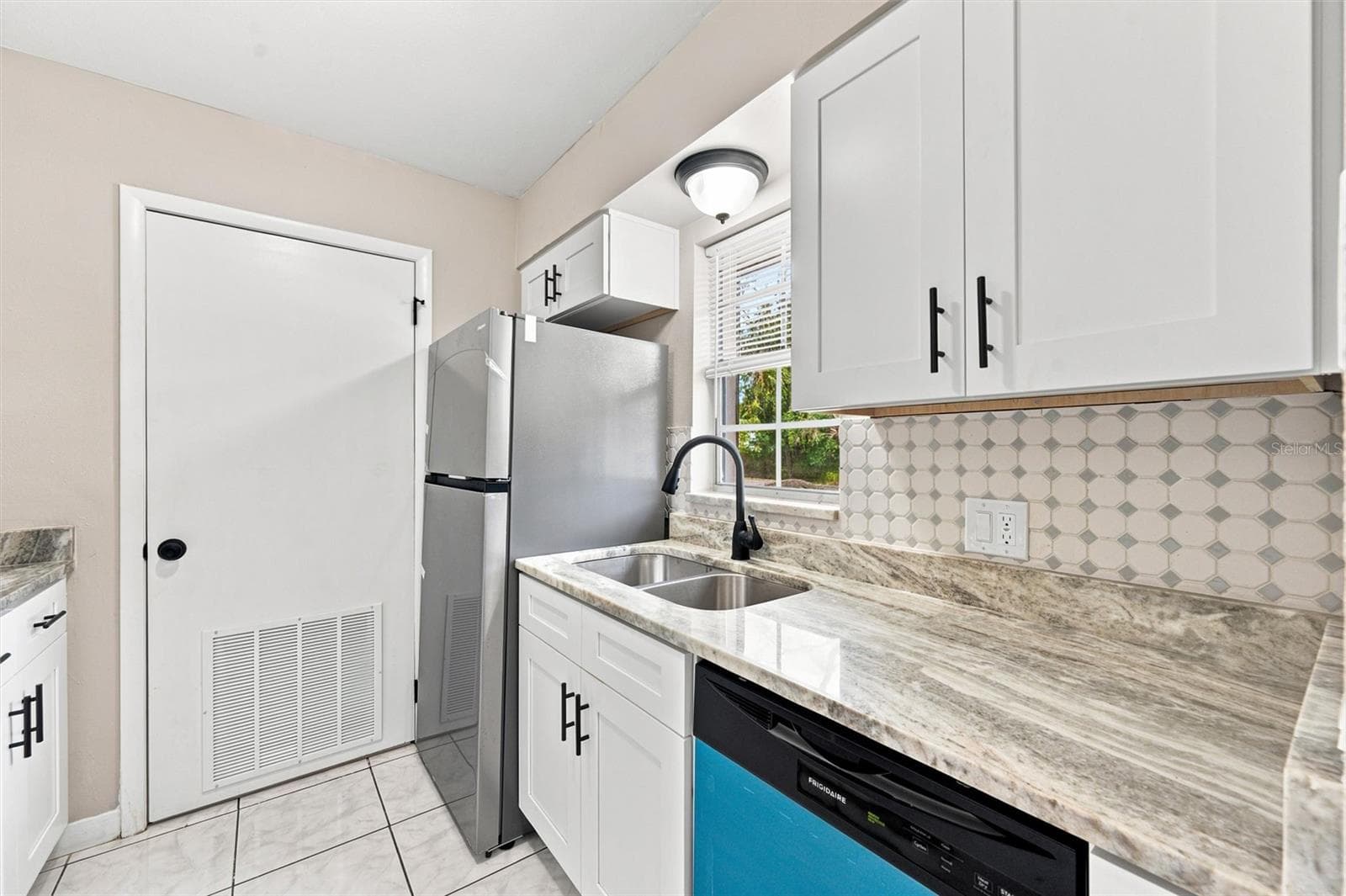 Condominium at 4215 E BAY DR #405, CLEARWATER, photo 10 of 24