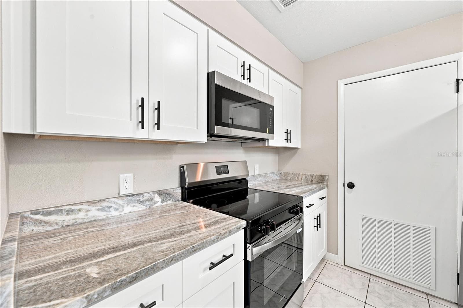 Condominium at 4215 E BAY DR #405, CLEARWATER, photo 11 of 24