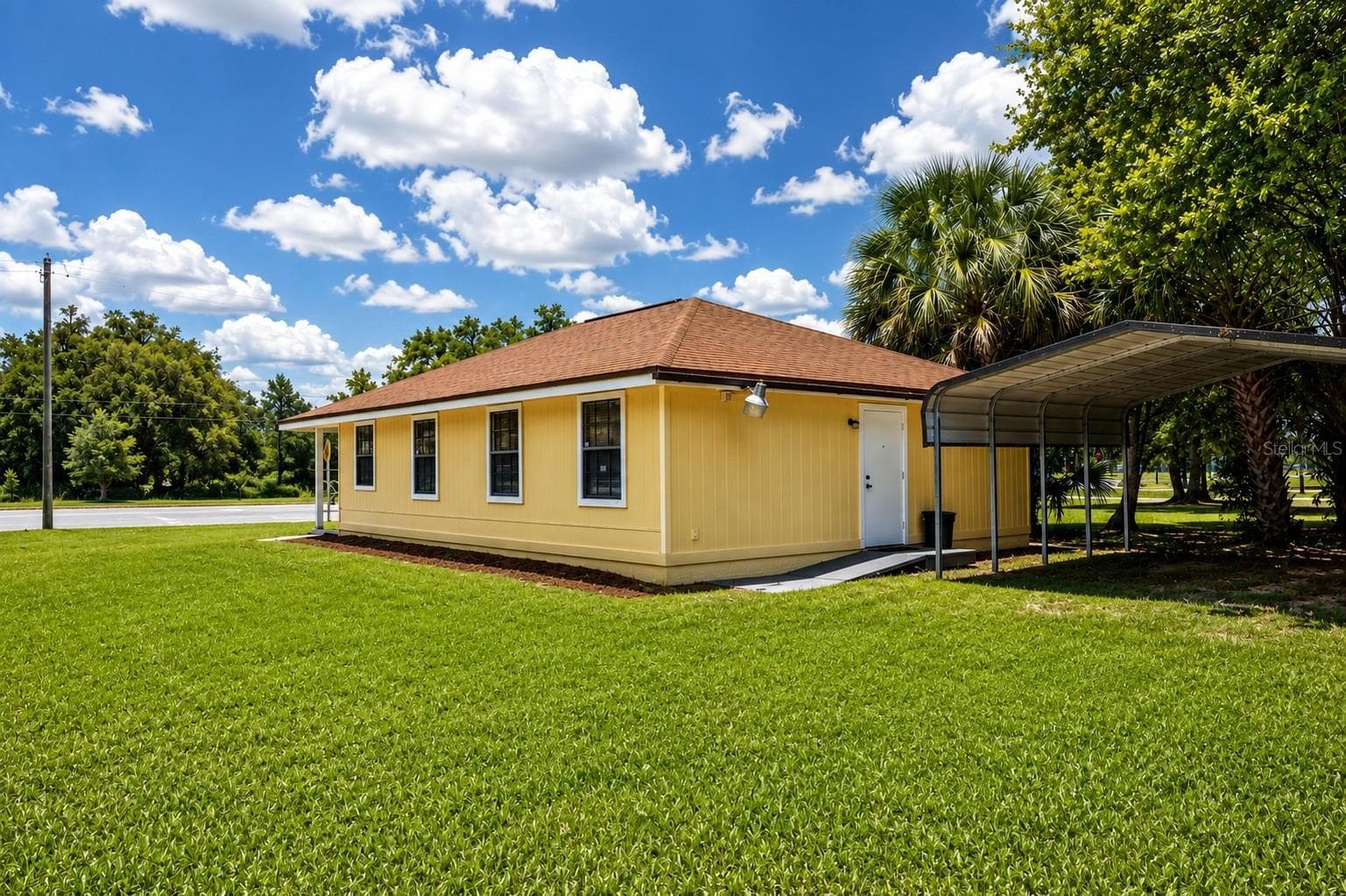 Office at 7230 SE US HIGHWAY 301, HAWTHORNE, photo 14 of 14