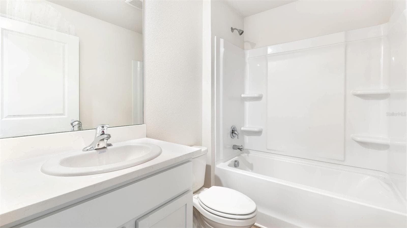 Single Family Residence at 5415 SILVER MOONLIGHT DR, PALMETTO, photo 14 of 32