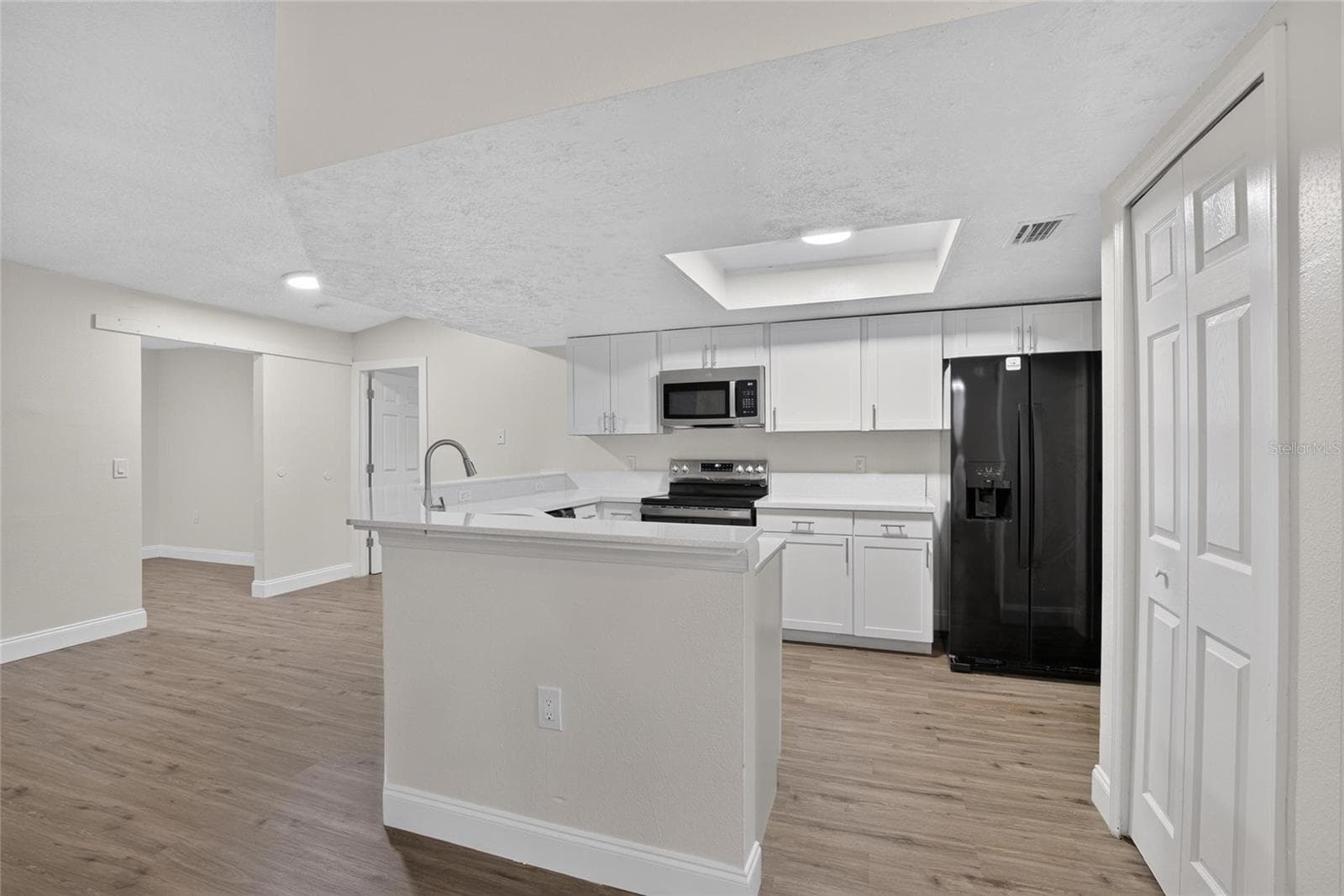 Single Family Residence at 27526 GREEN WILLOW RUN, WESLEY CHAPEL, photo 13 of 78