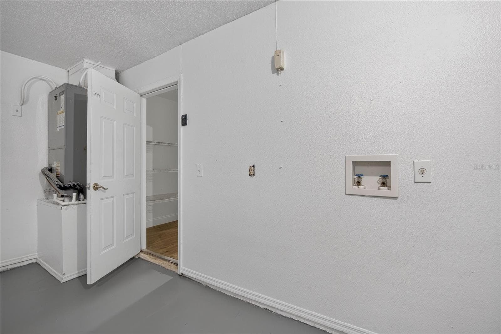 Single Family Residence at 27526 GREEN WILLOW RUN, WESLEY CHAPEL, photo 20 of 78