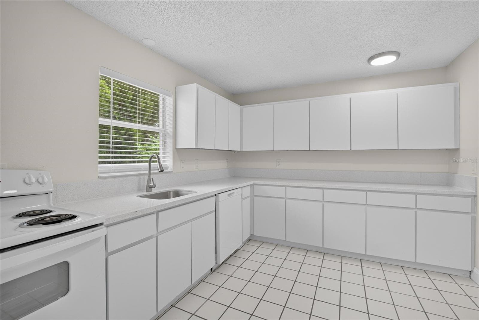 Single Family Residence at 27526 GREEN WILLOW RUN, WESLEY CHAPEL, photo 61 of 78