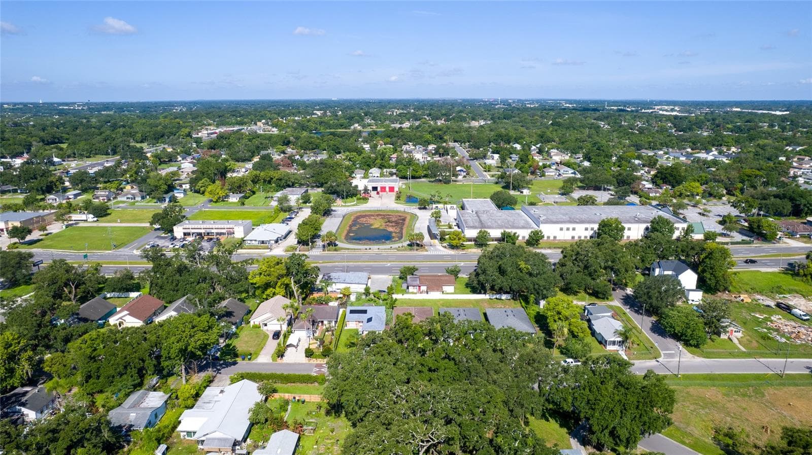 Single Family Residence at 19 S TYLER AVE, ORLANDO, photo 11 of 38