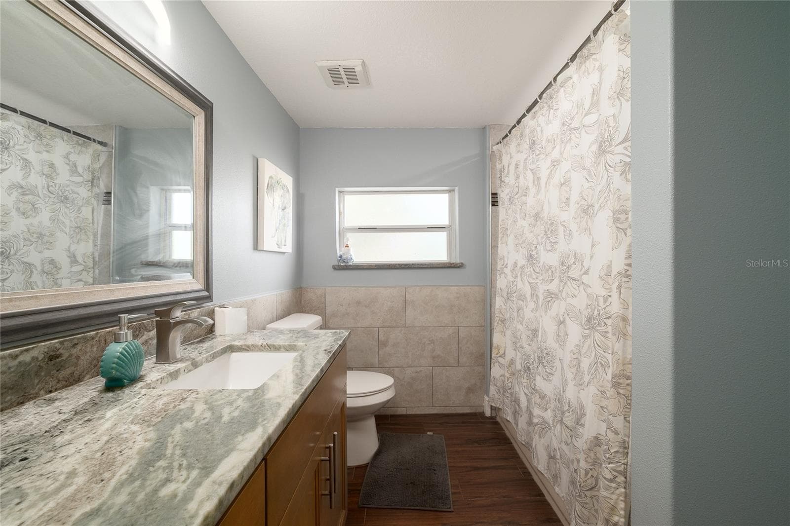 Bathroom 2 - 19 S TYLER AVE, ORLANDO