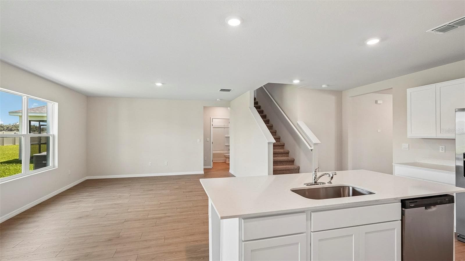 Single Family Residence at 5423 SILVER MOONLIGHT DR, PALMETTO, photo 10 of 51