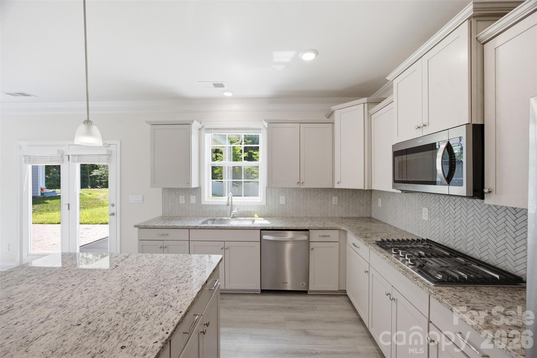 Single Family Residence at 1410 Emma Lane, Lake Wylie, photo 9 of 37