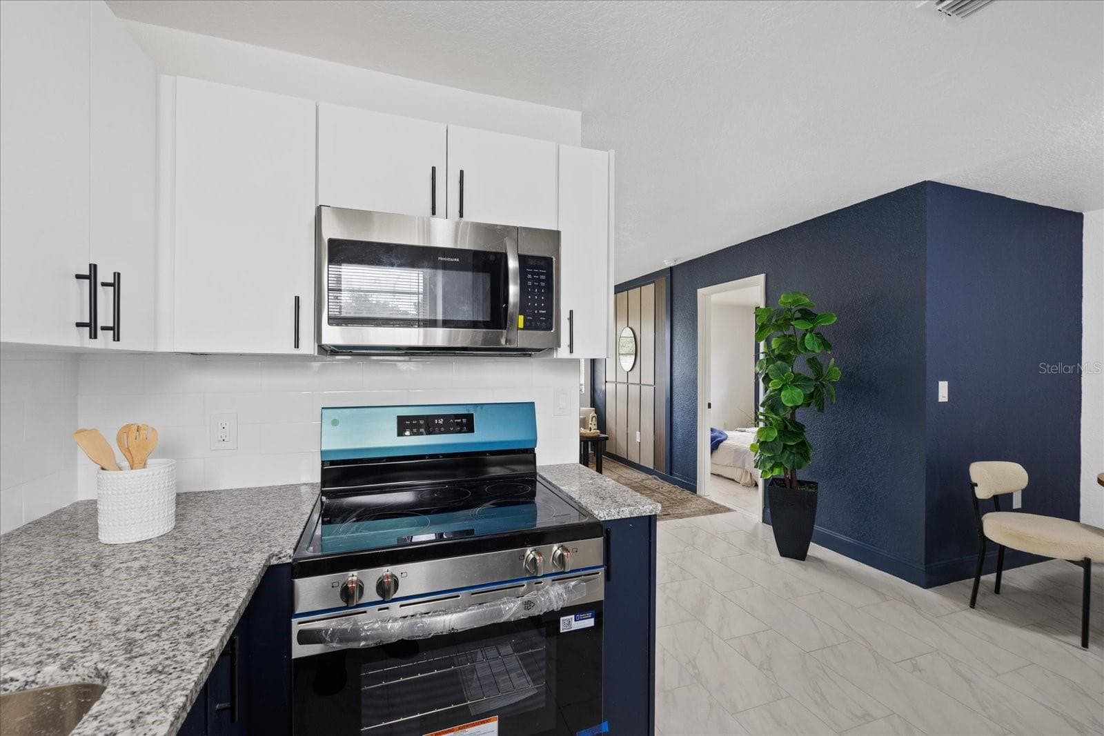 Single Family Residence at 8303 BAHIA AVE, TAMPA, photo 23 of 34