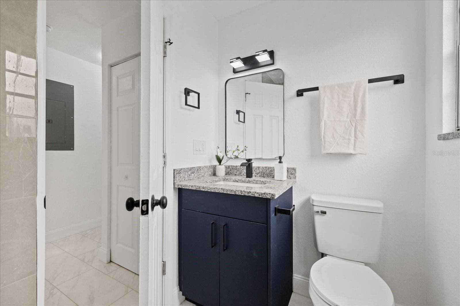 Single Family Residence at 8303 BAHIA AVE, TAMPA, photo 25 of 34