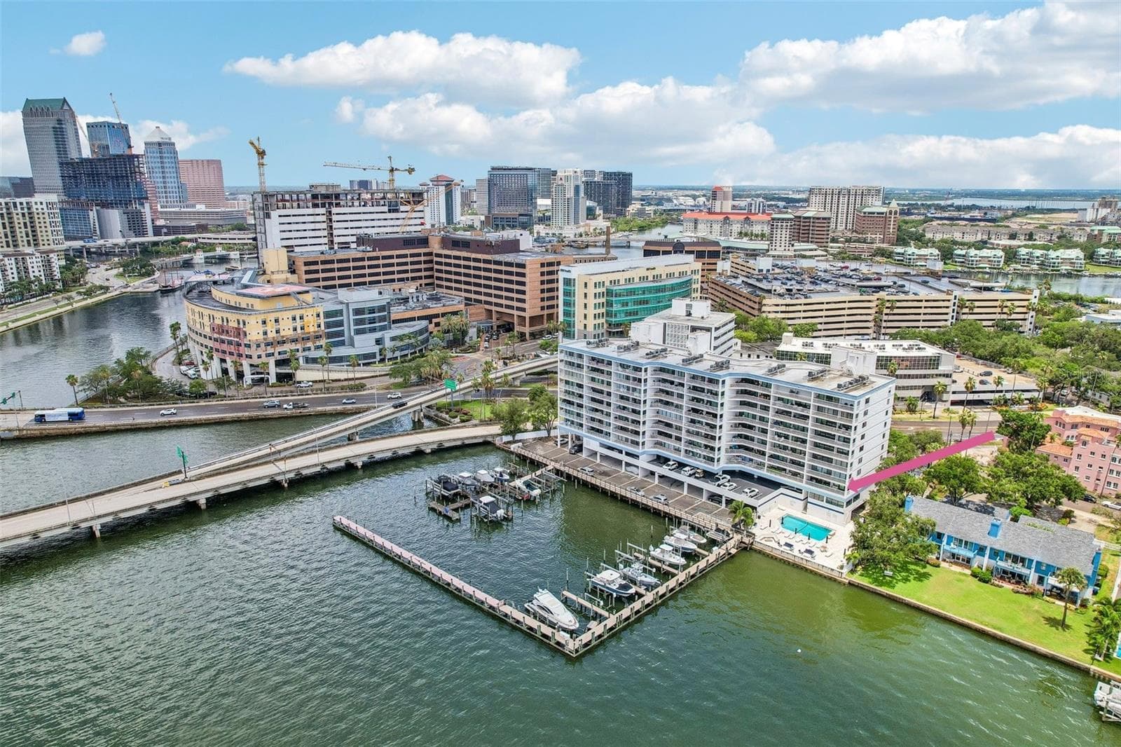 Corner unit provides natural light and privacy - 2 ADALIA AVE #301, TAMPA