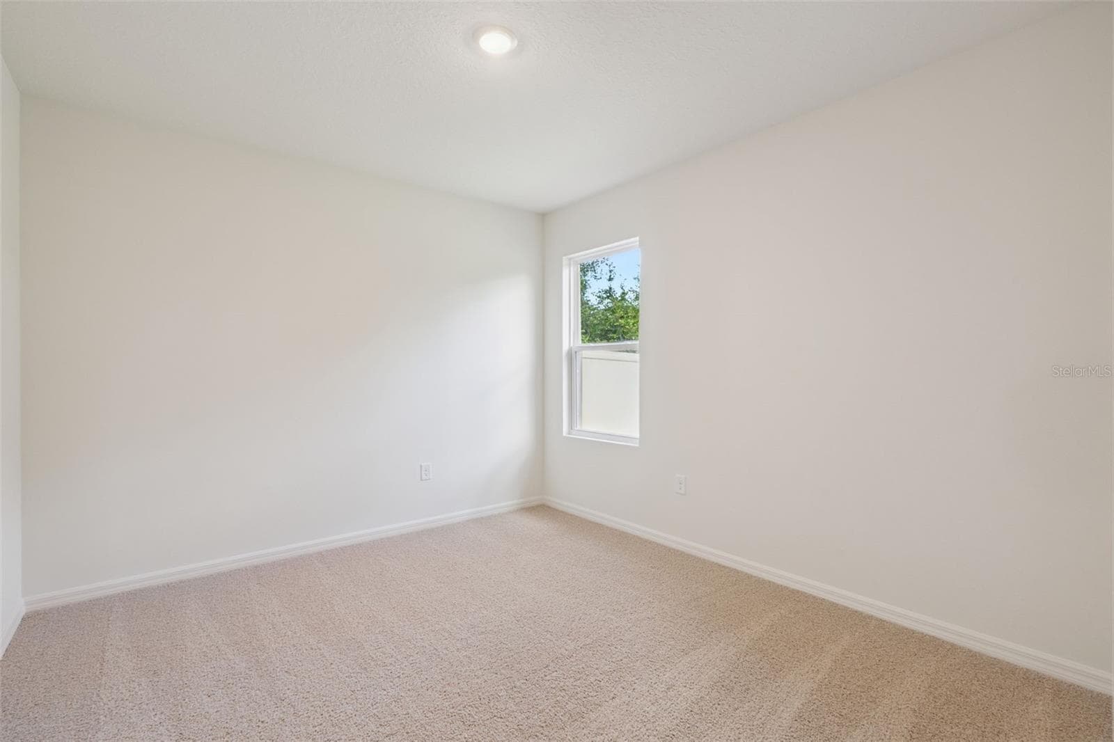 Single Family Residence at 2516 DORSET CT, ORMOND BEACH, photo 4 of 24