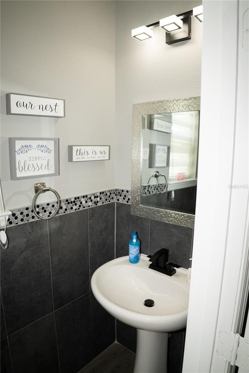 Single Family Residence at 2824 NOBLE CROW DR, KISSIMMEE, photo 15 of 50