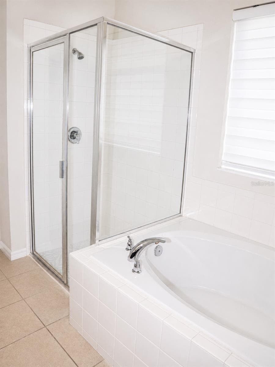 Single Family Residence at 2824 NOBLE CROW DR, KISSIMMEE, photo 25 of 50
