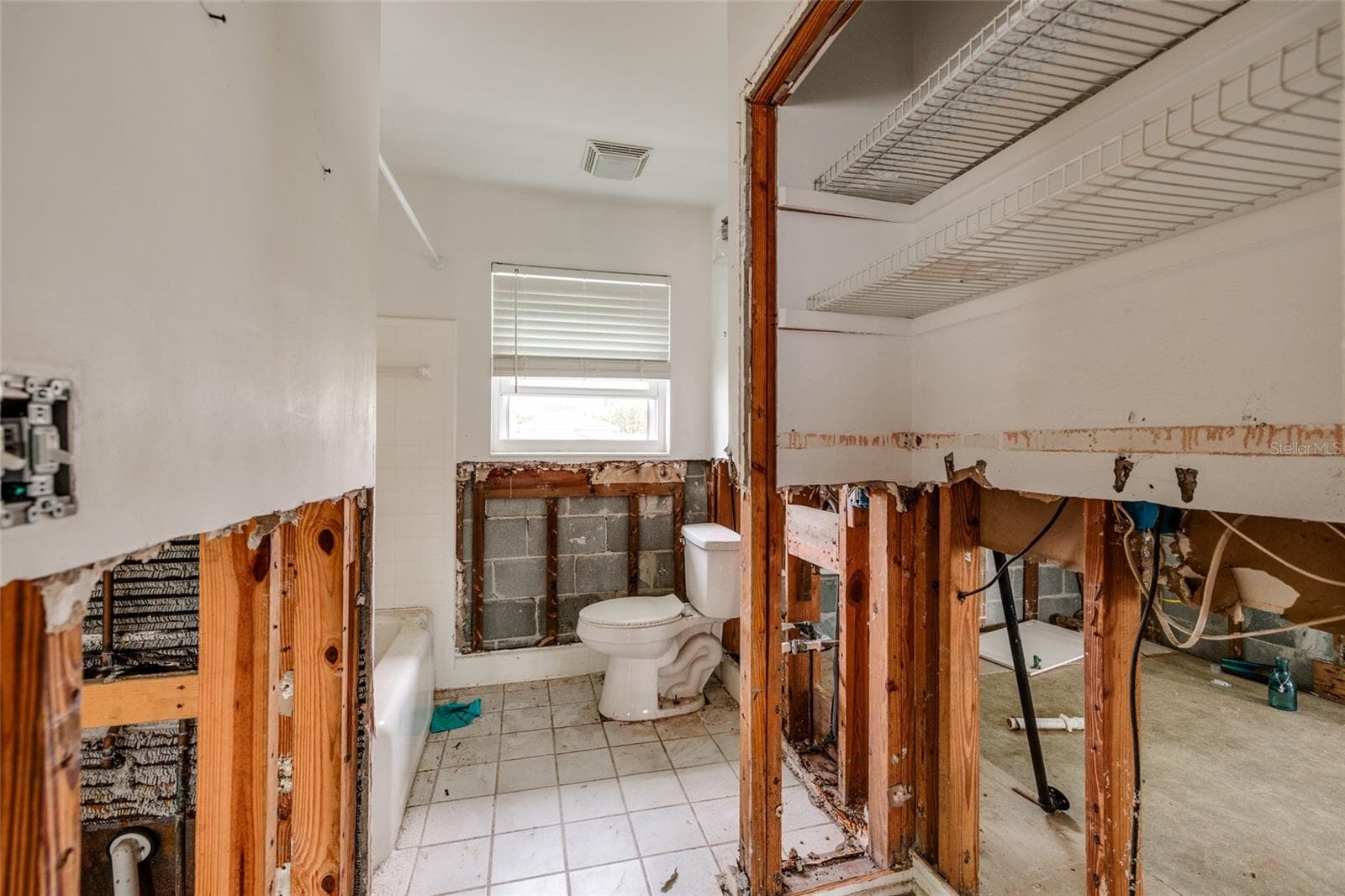 Bathroom - 136 175TH TERRACE DR E, REDINGTON SHORES
