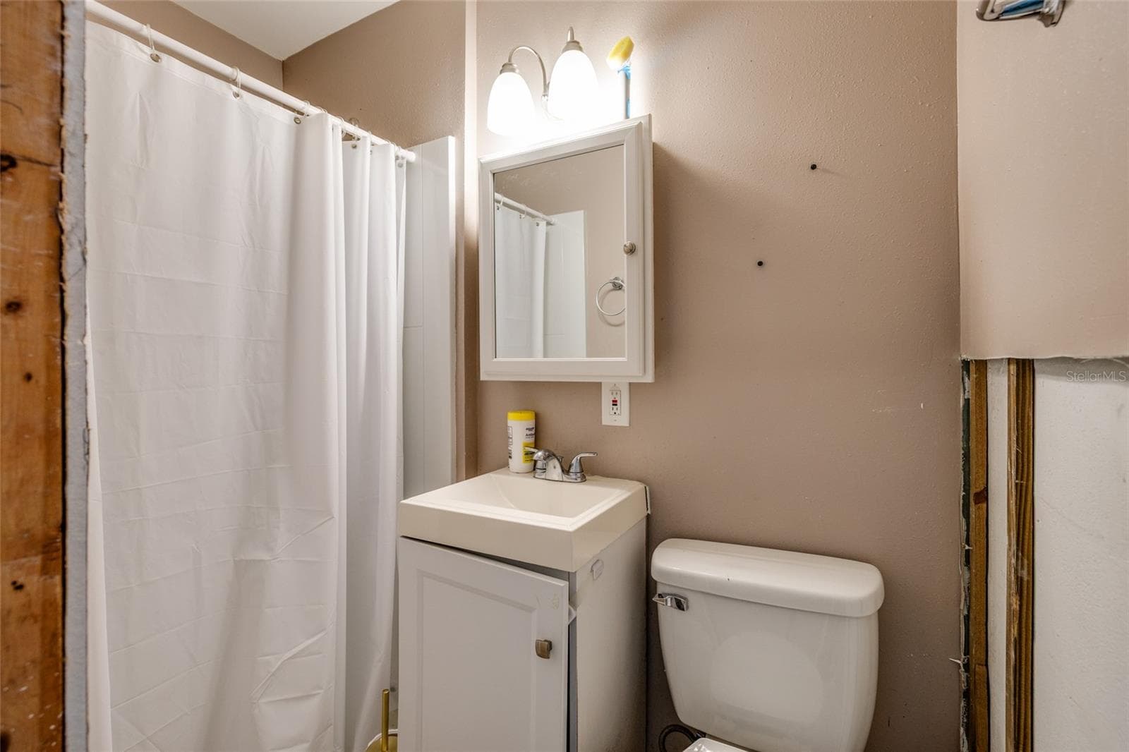 2nd Bathroom - 136 175TH TERRACE DR E, REDINGTON SHORES