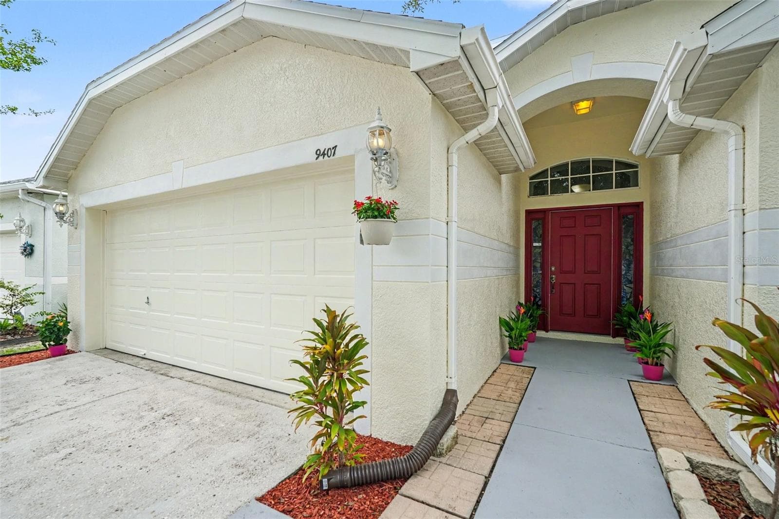 Single Family Residence at 9407 CYPRESS HARBOR DRIVE, GIBSONTON, photo 3 of 40