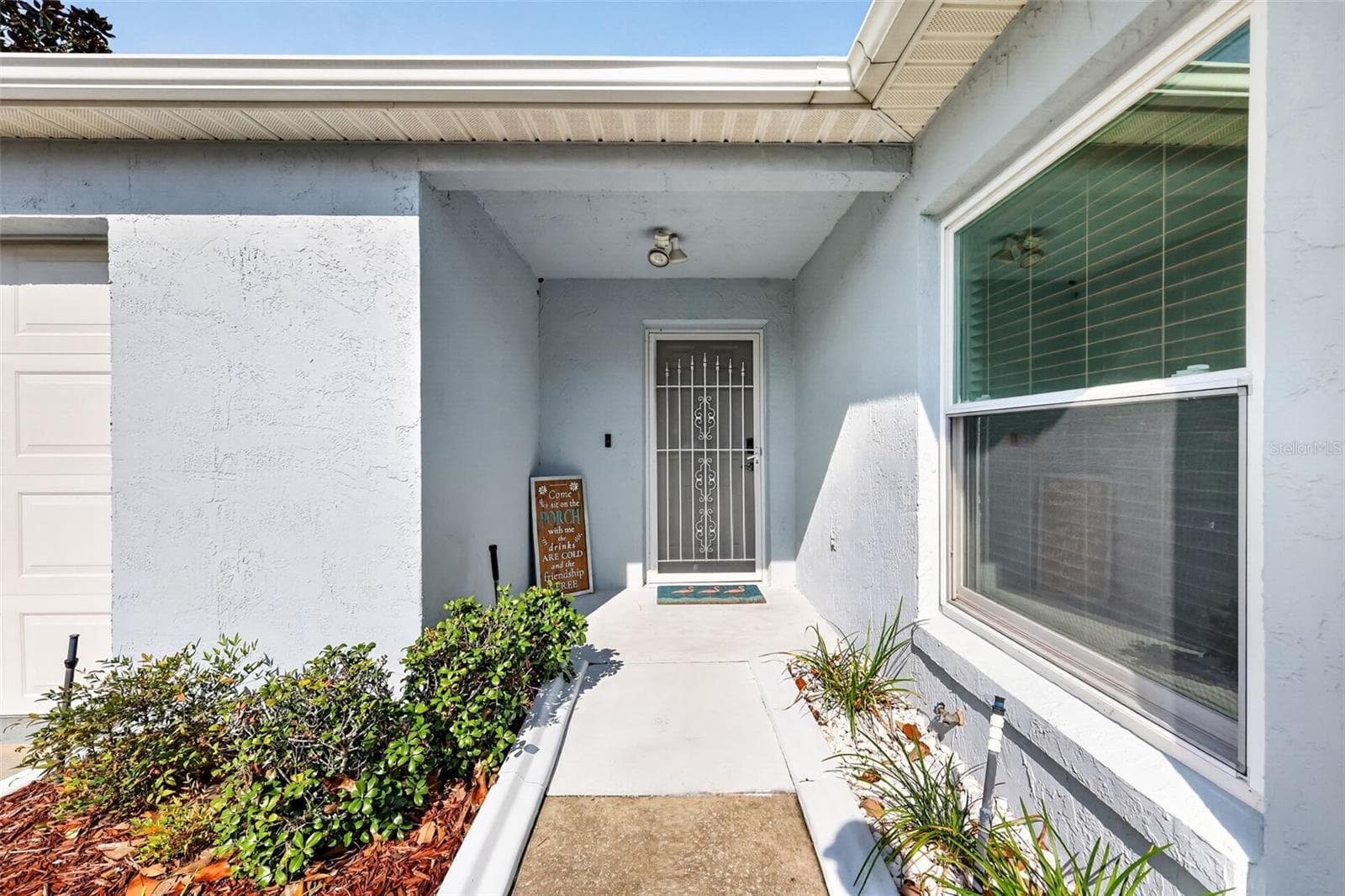 Covered Front Entry Vestibule - 1717 FRANCISCO ST, THE VILLAGES