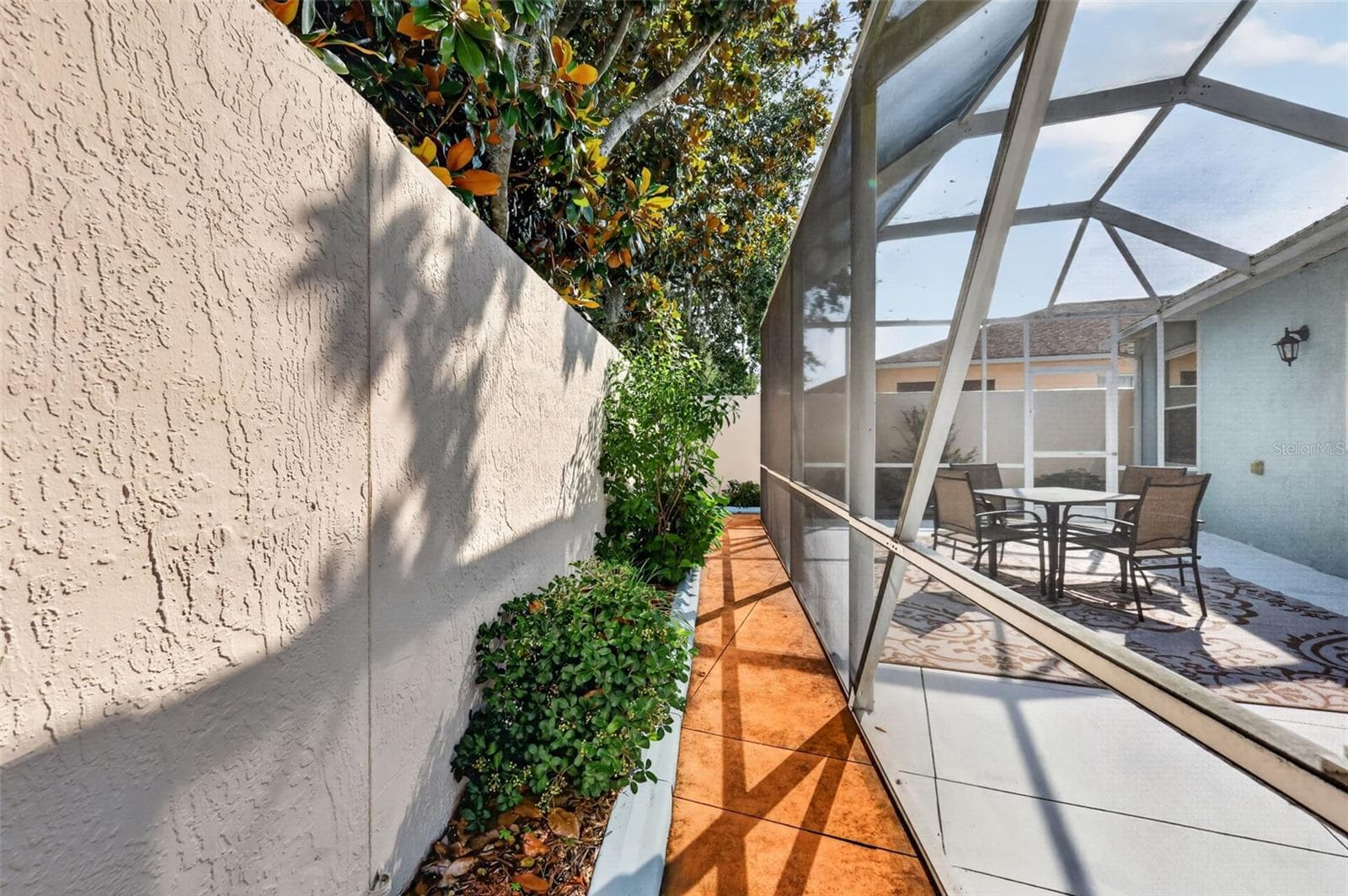 Spacious 22'x16' Birdcage - 1717 FRANCISCO ST, THE VILLAGES