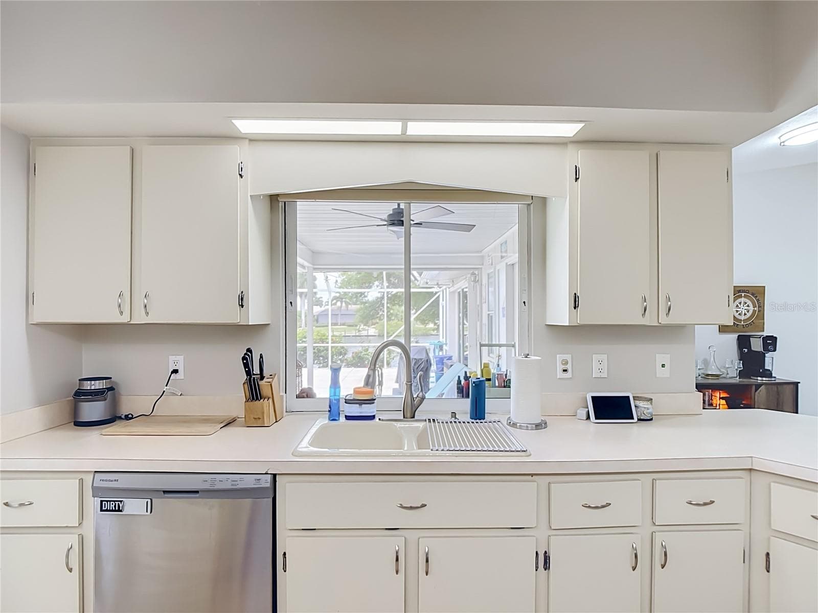 Single Family Residence at 1438 SEA FAN DR, PUNTA GORDA, photo 16 of 80
