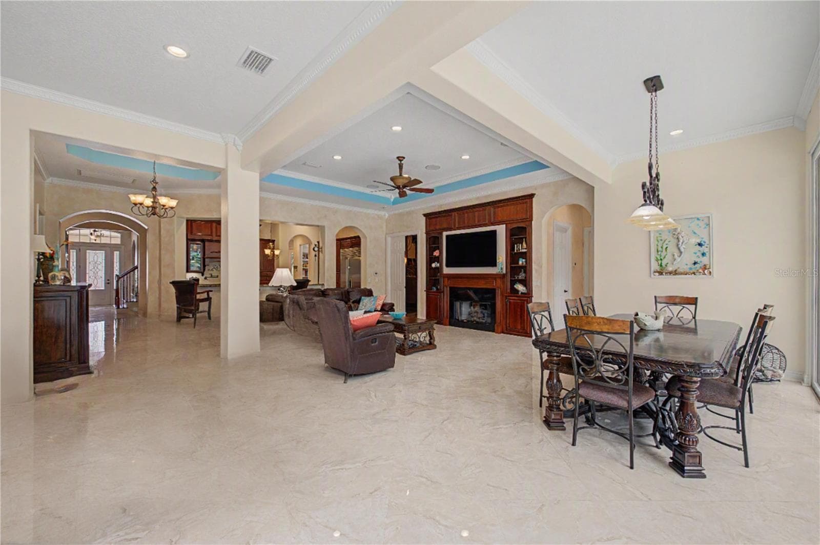 Expansive Great Room - 21246 QUIET HAVEN CT, LAND O LAKES