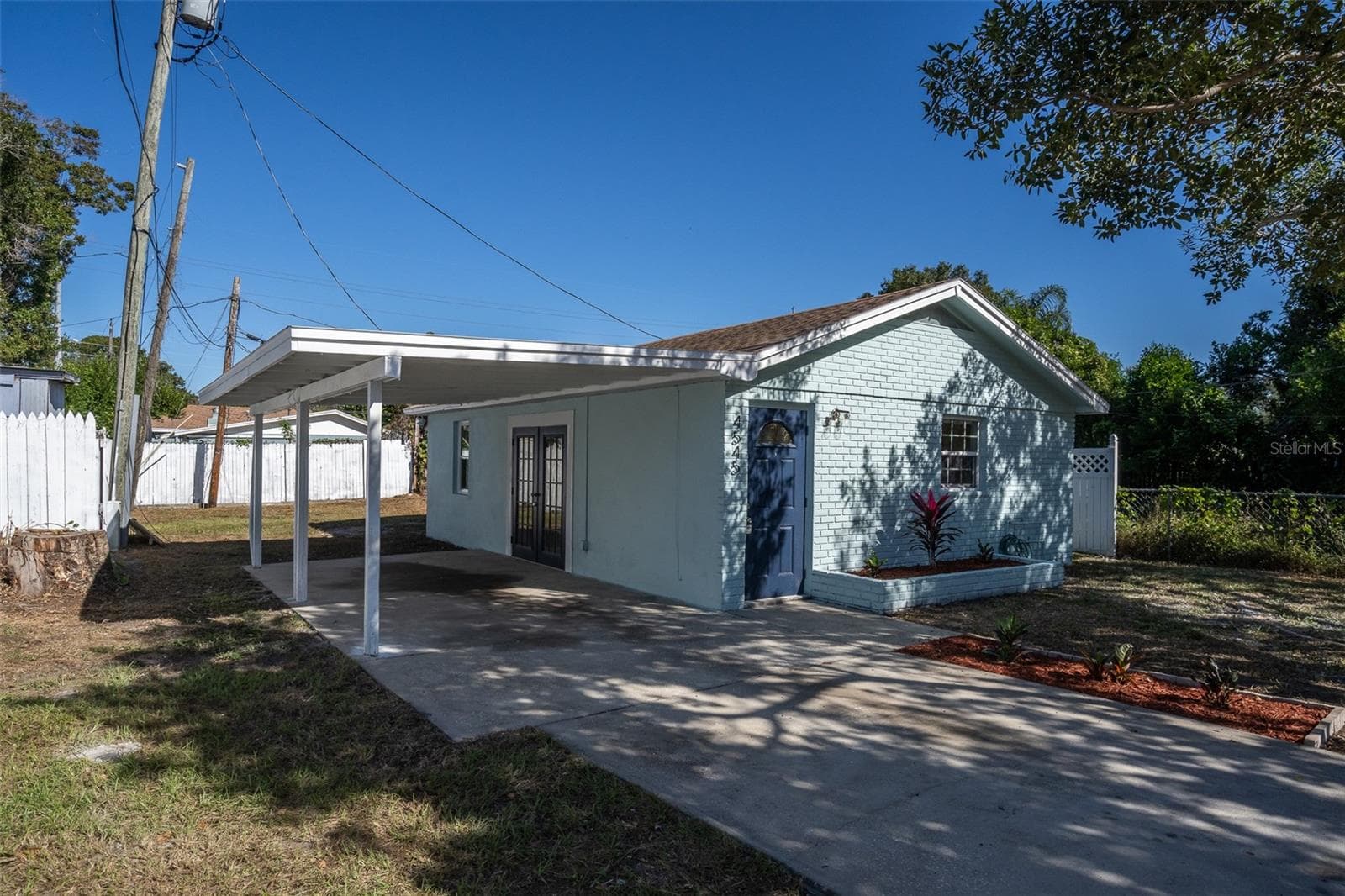 Single Family Residence at 4545 12TH AVE S, ST PETERSBURG, photo 3 of 37