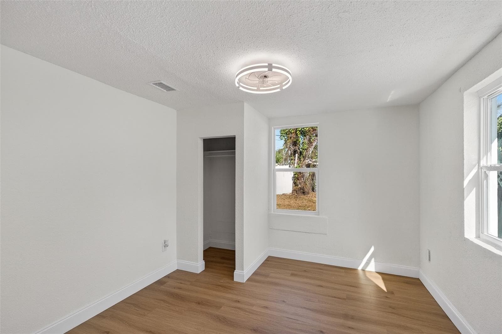 Single Family Residence at 4545 12TH AVE S, ST PETERSBURG, photo 13 of 37
