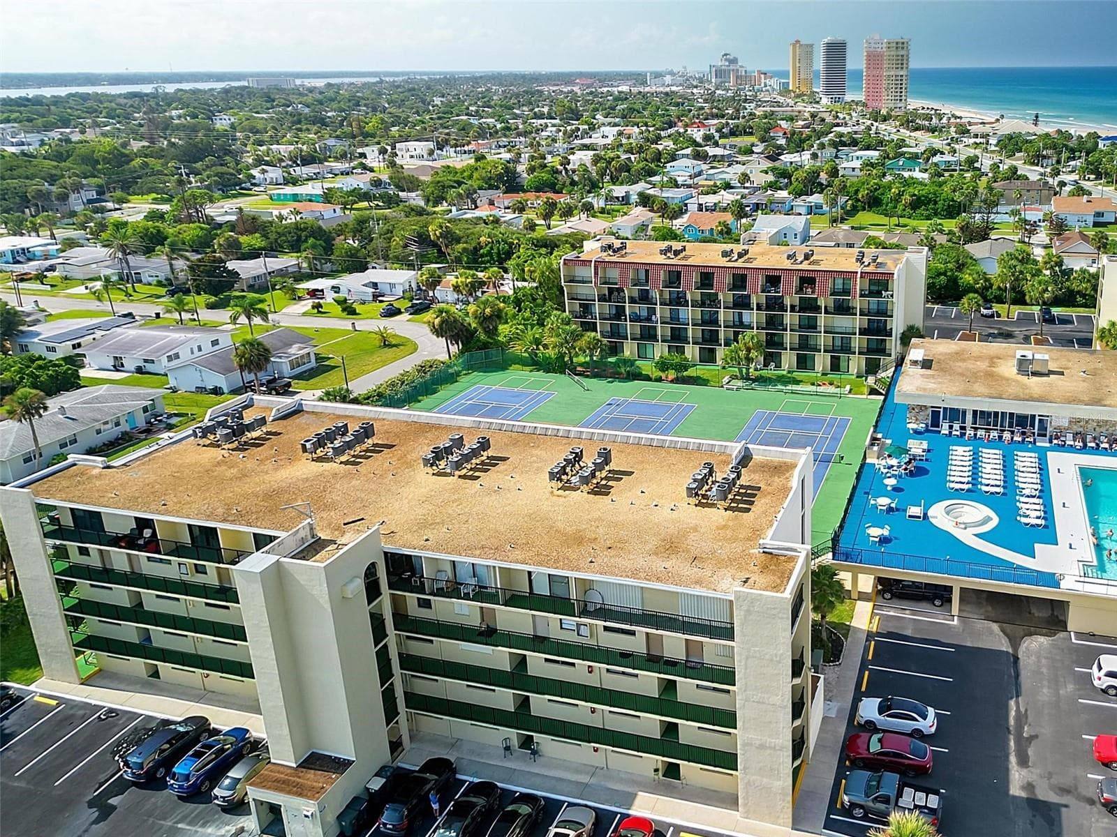 Condominium at 1433 N ATLANTIC AVE #329, DAYTONA BEACH, photo 27 of 34