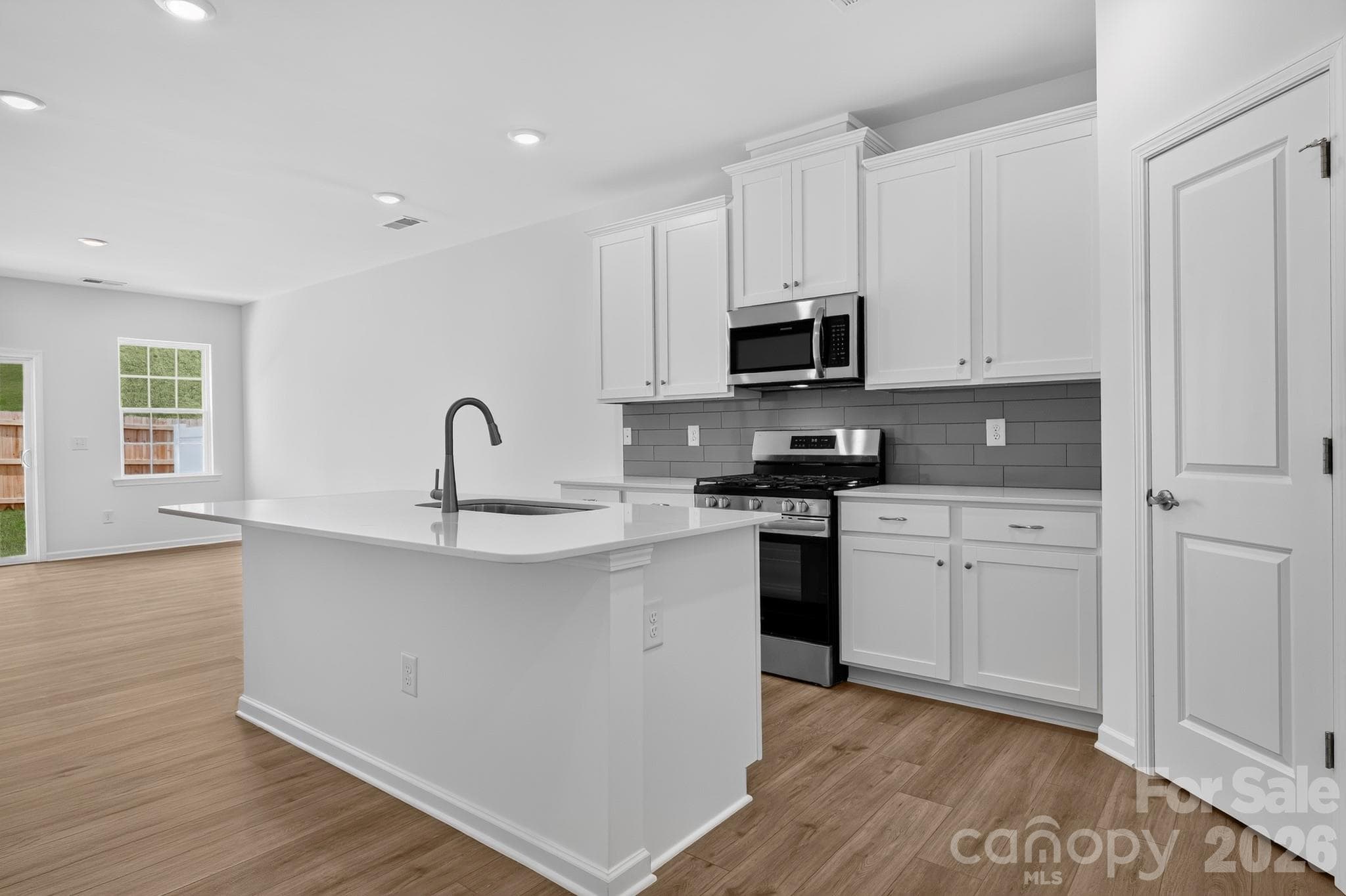 Townhouse at Charlotte, photo 3 of 34