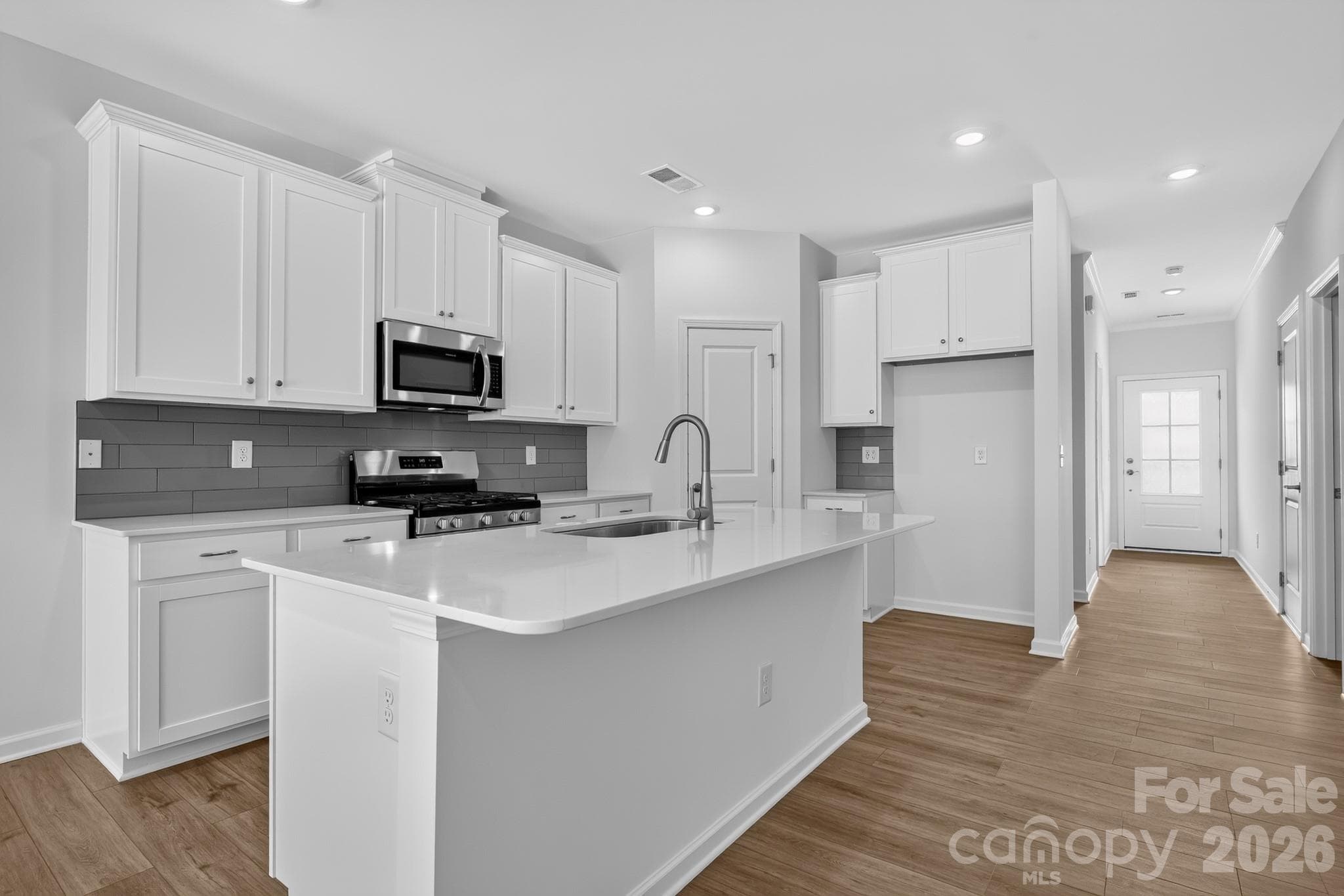 Townhouse at Charlotte, photo 4 of 34