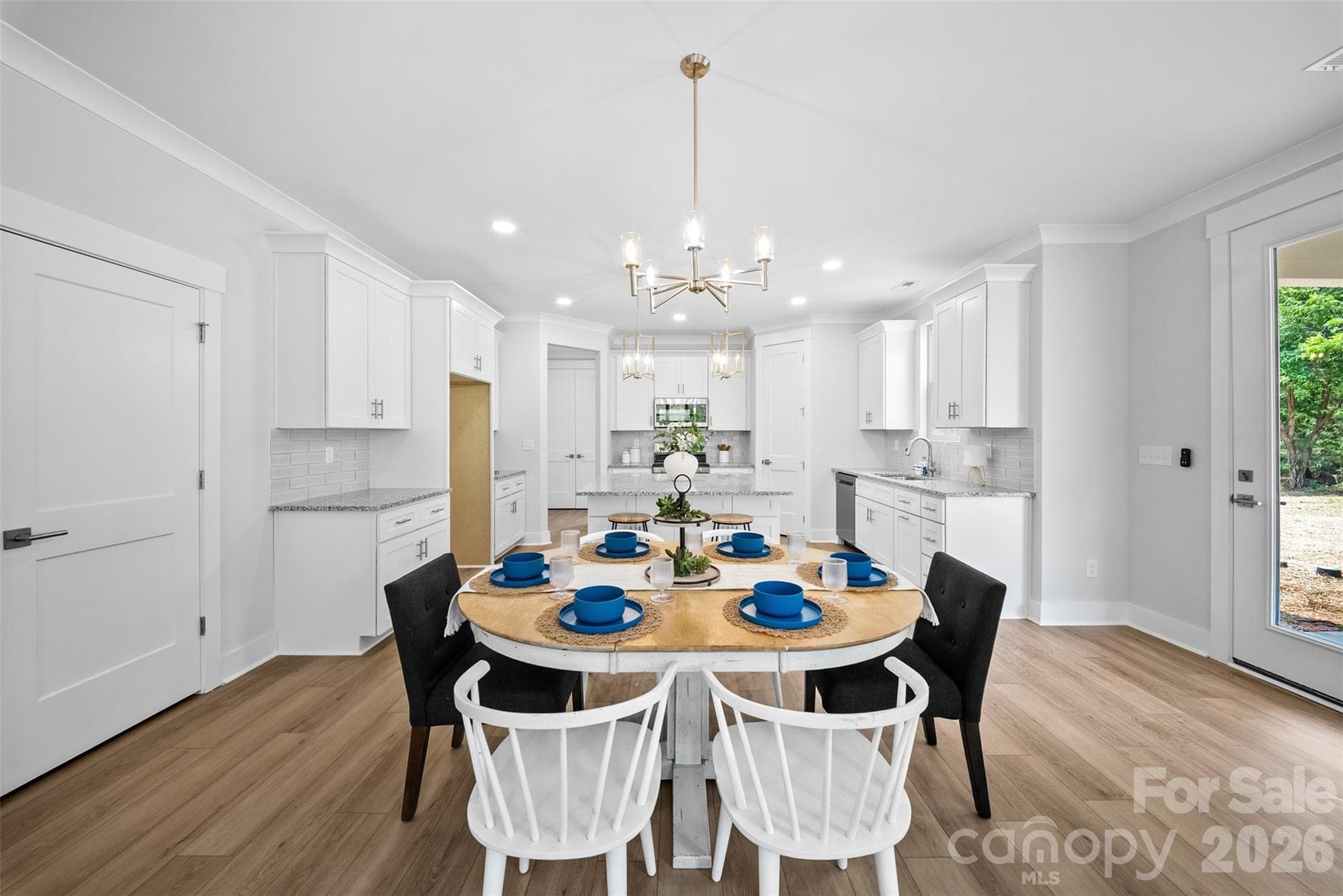 Single Family Residence at 170 Silver Creek Drive, Concord, photo 10 of 41