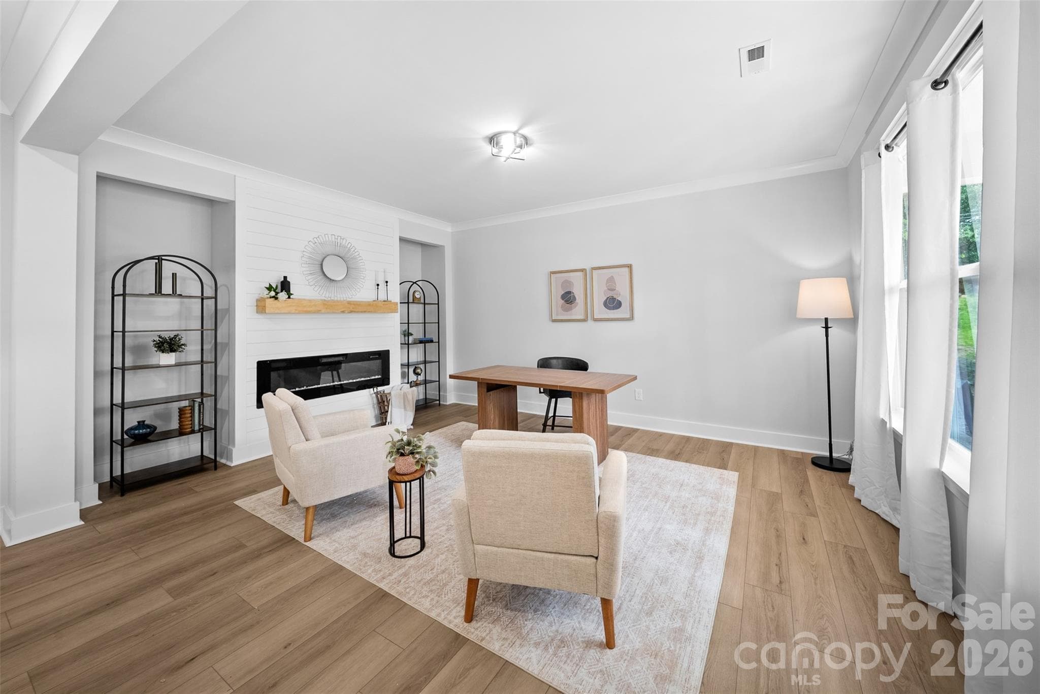 Single Family Residence at 170 Silver Creek Drive, Concord, photo 3 of 41