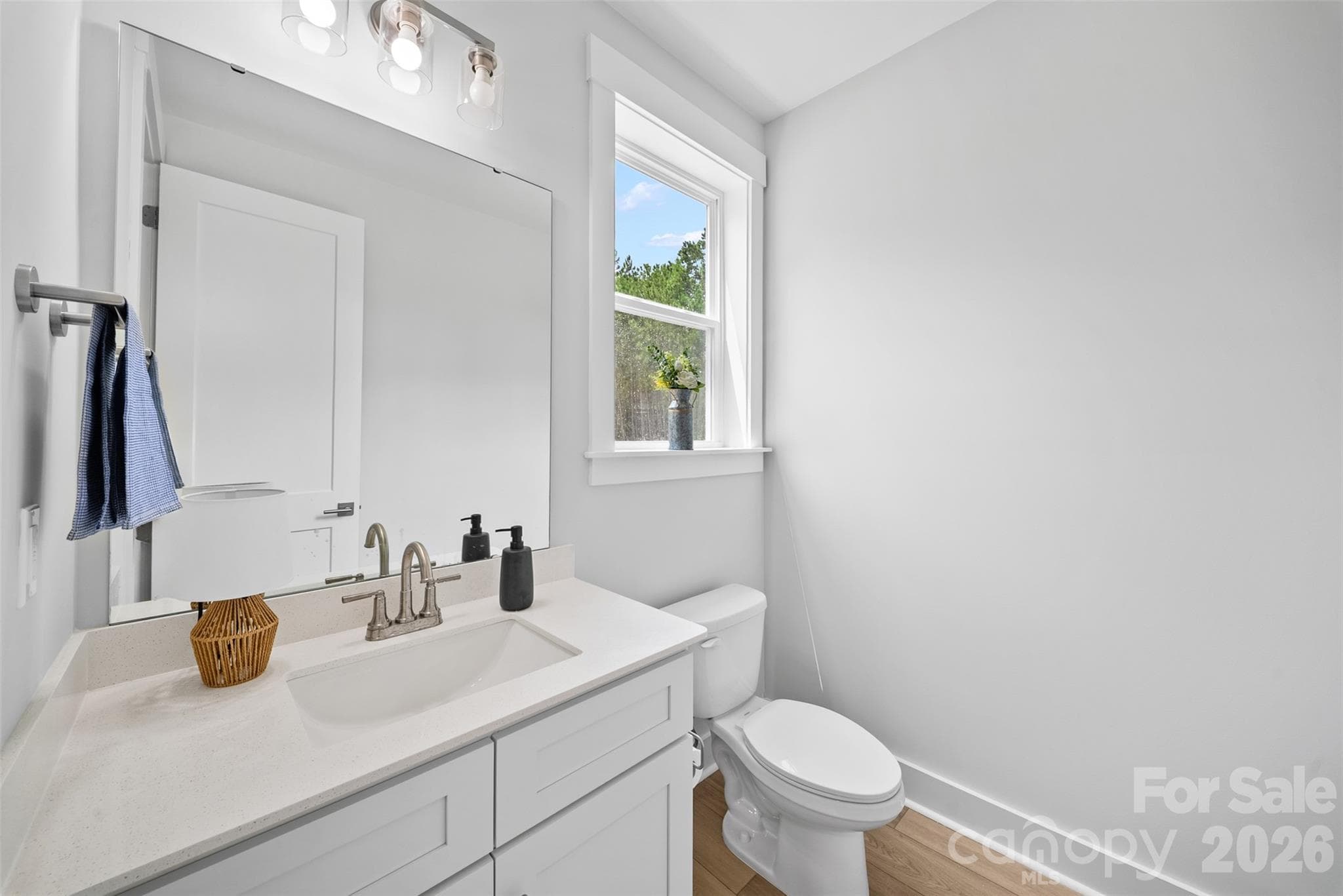 Single Family Residence at 170 Silver Creek Drive, Concord, photo 28 of 41