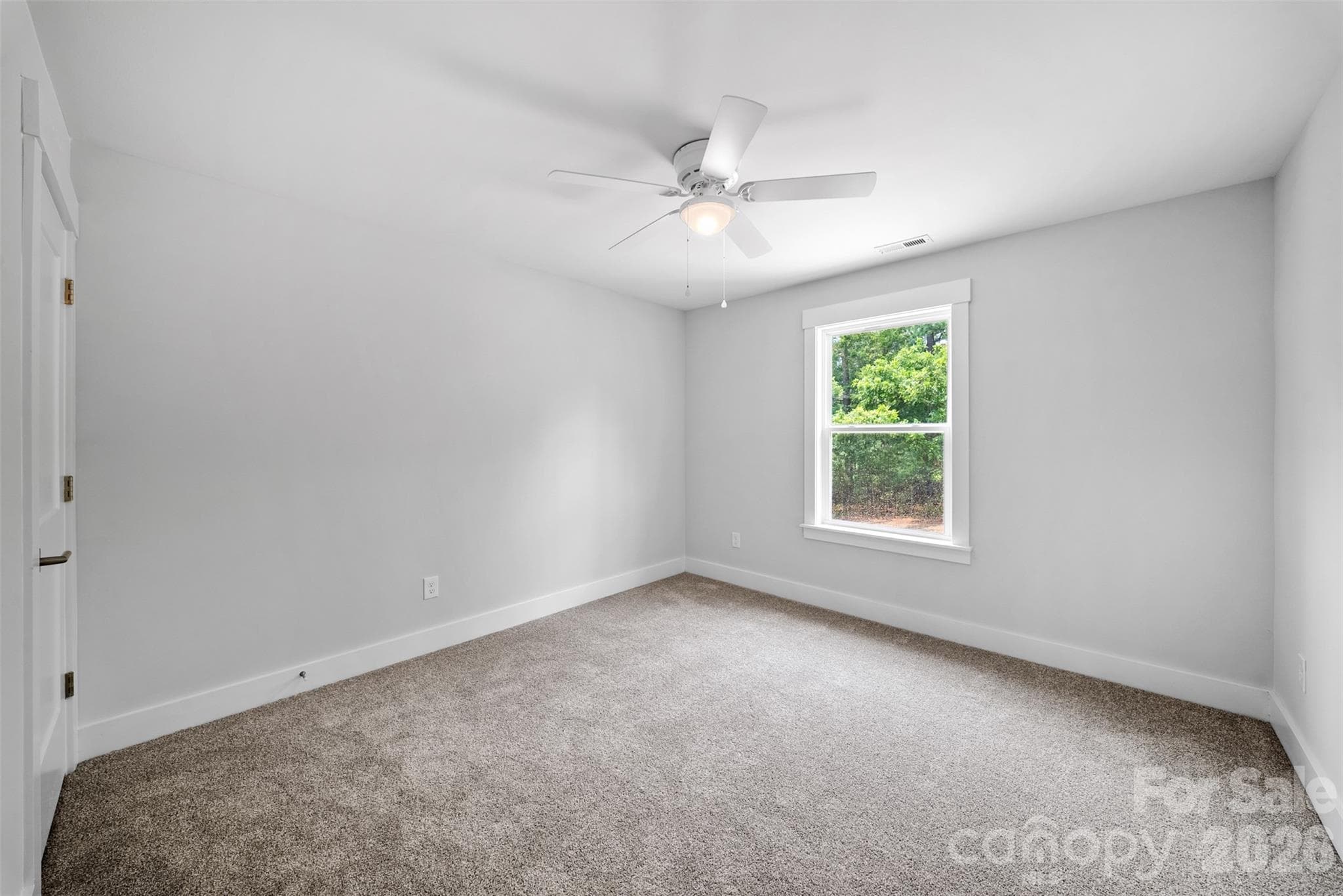 Single Family Residence at 170 Silver Creek Drive, Concord, photo 34 of 41