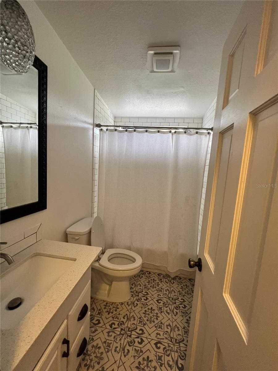 Manufactured Home at 170 AUTUNM, ST CLOUD, photo 12 of 17