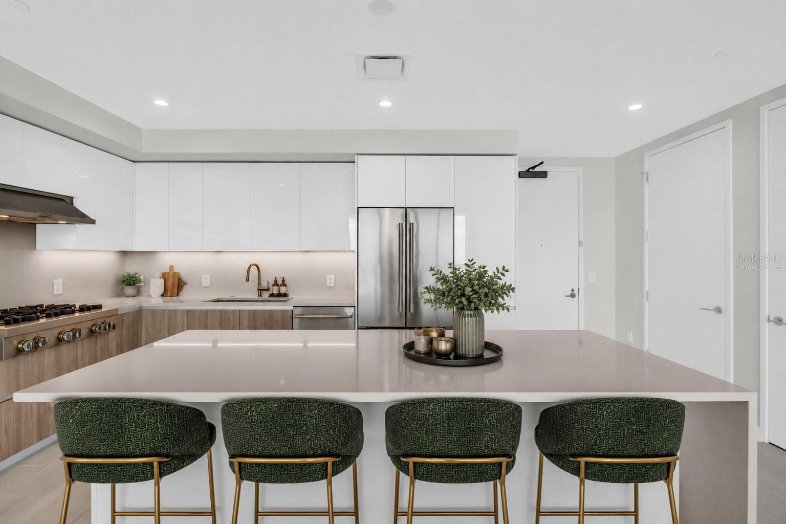 Virtually Staged Kitchen - 400 CENTRAL AVE #3603, ST PETERSBURG