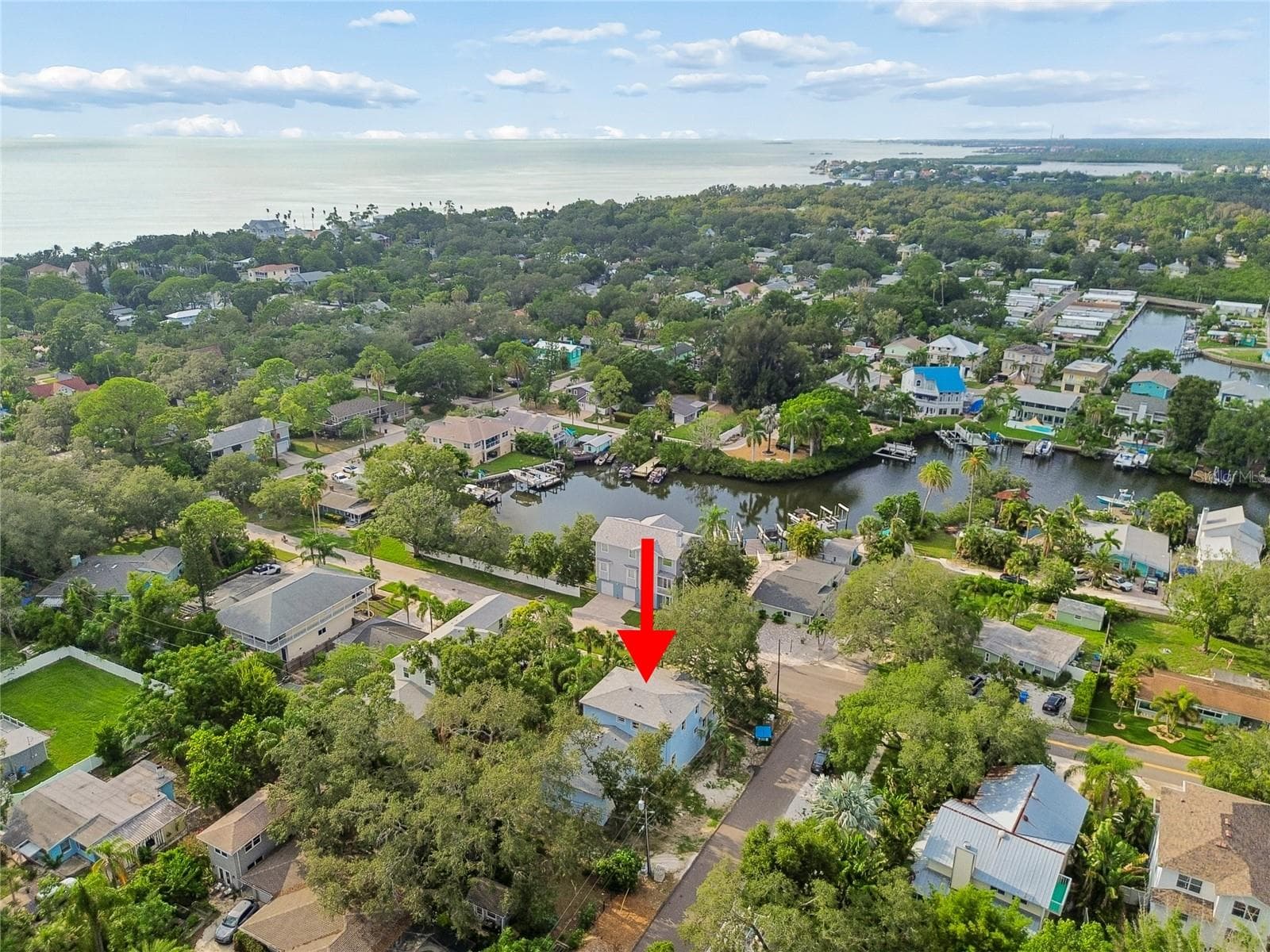 WEST VIEW - 383 GEORGIA AVE, CRYSTAL BEACH