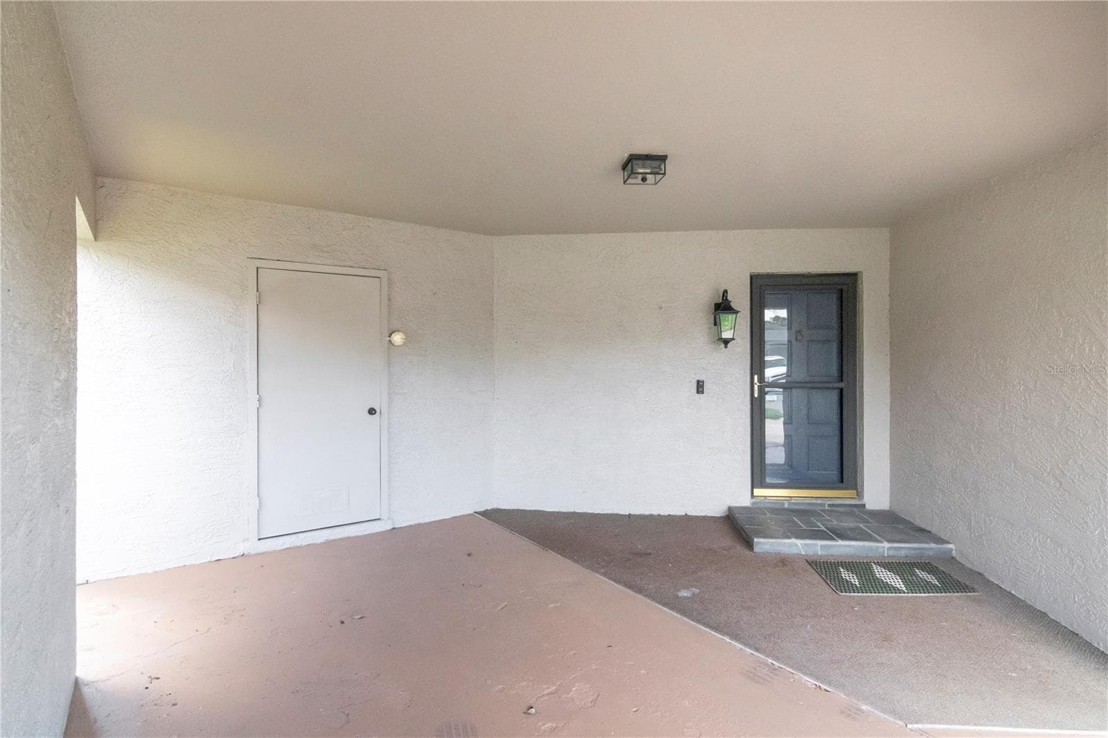 Townhouse at 2655 BARKSDALE CT, CLEARWATER, photo 2 of 37
