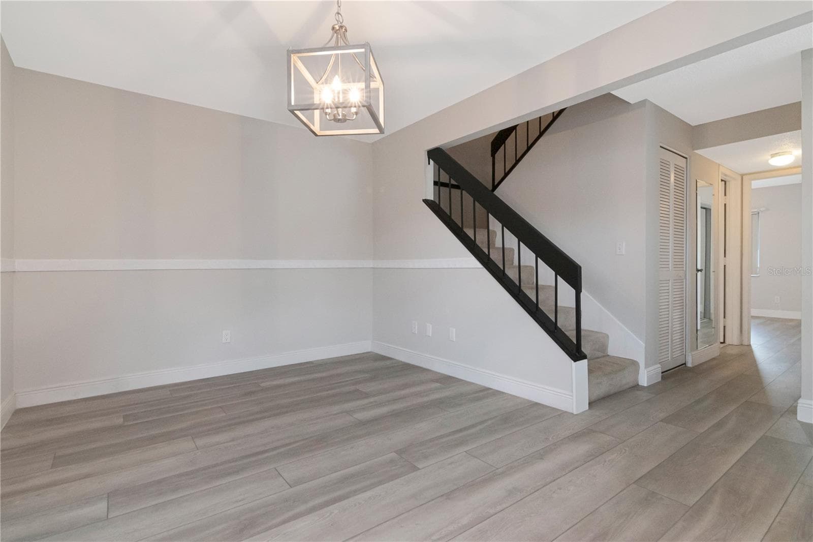 Townhouse at 2655 BARKSDALE CT, CLEARWATER, photo 7 of 37