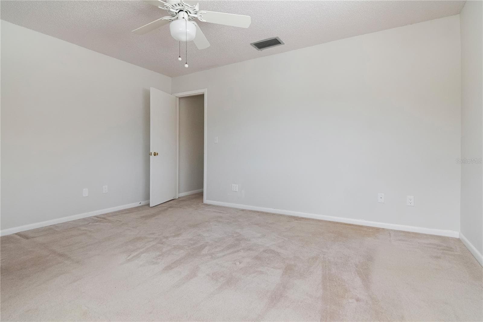 Townhouse at 2655 BARKSDALE CT, CLEARWATER, photo 24 of 37