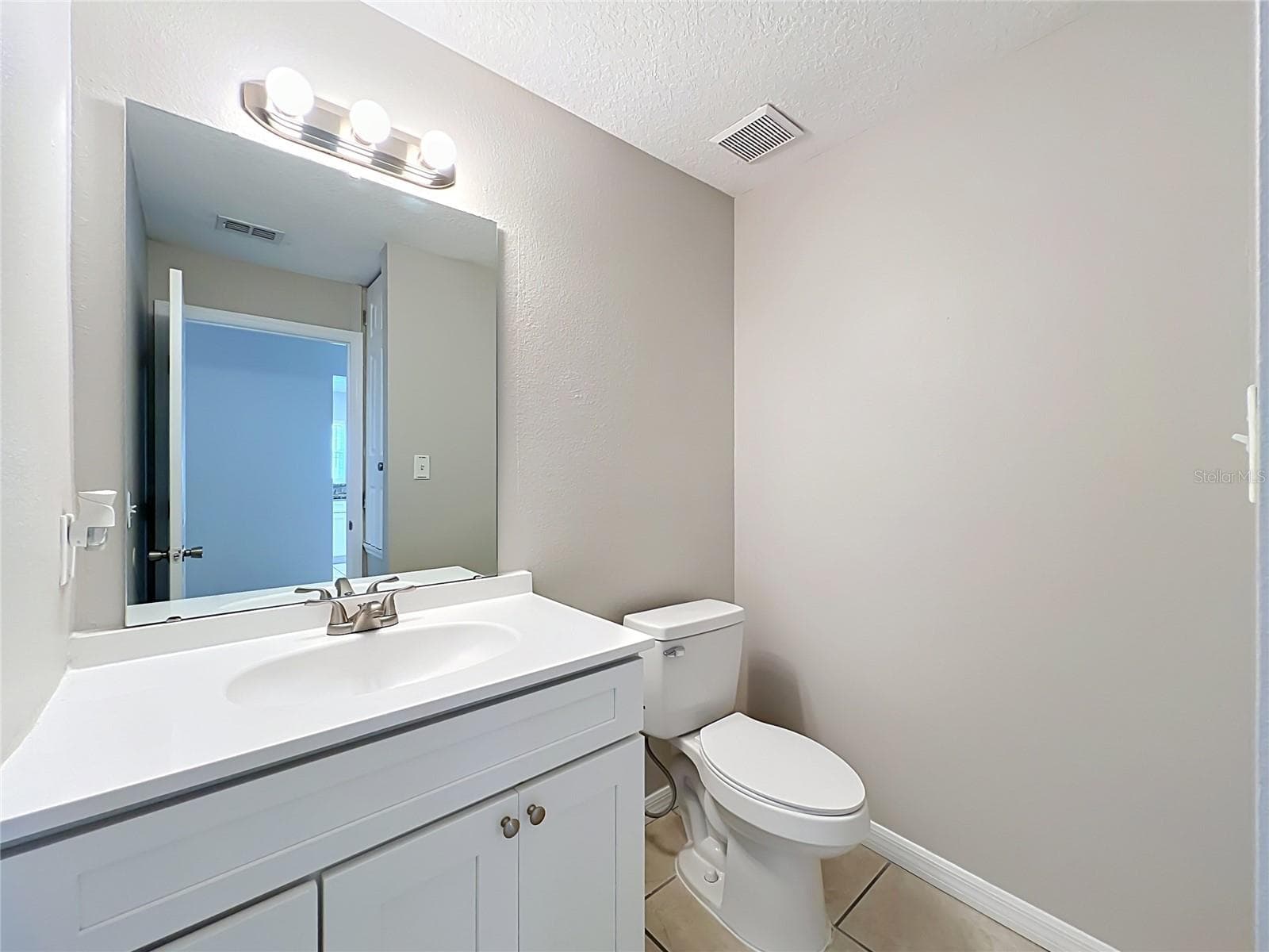 Single Family Residence at 1005 WINDING WATER WAY, CLERMONT, photo 9 of 25
