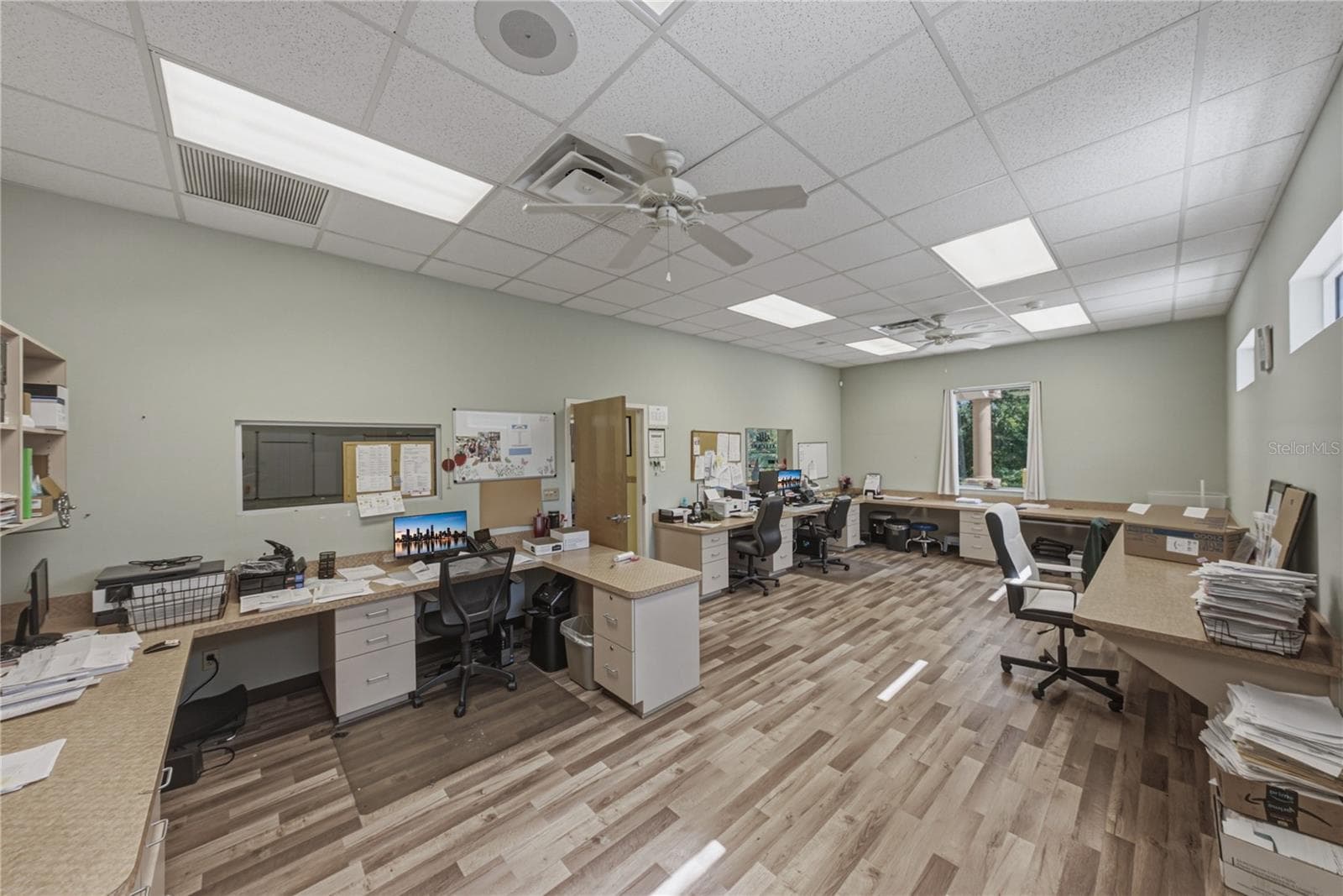 Office at 1214 W REYNOLDS ST #1, PLANT CITY, photo 9 of 57