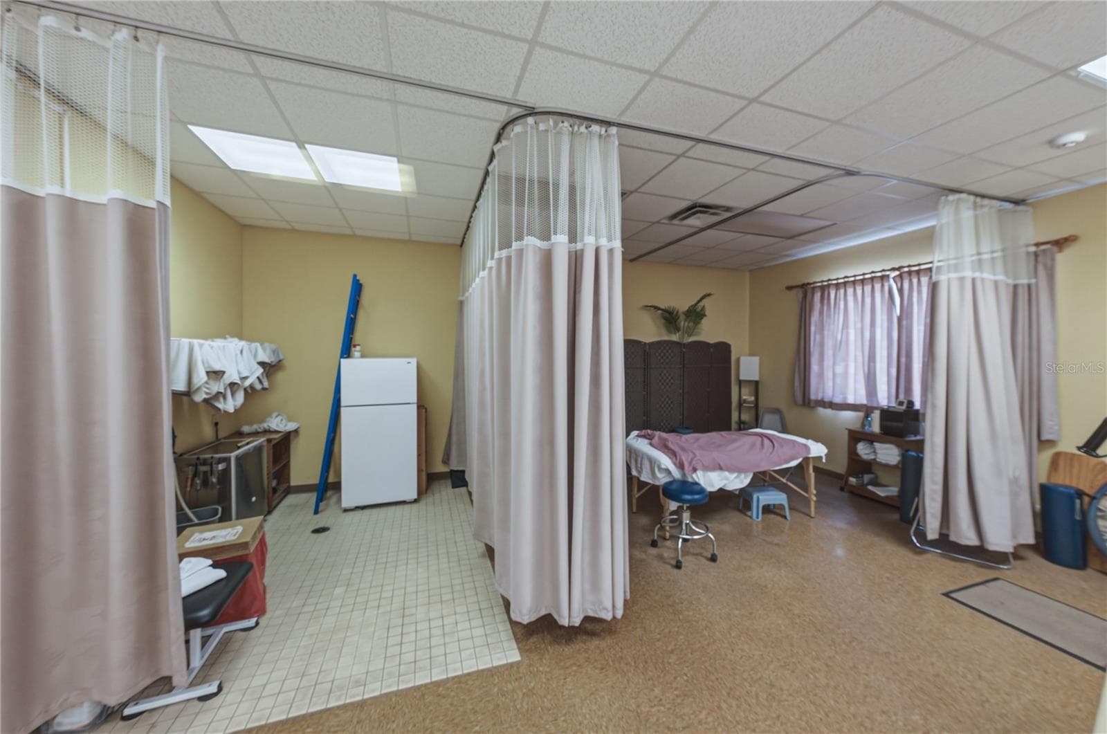 Office at 1214 W REYNOLDS ST #1, PLANT CITY, photo 14 of 57