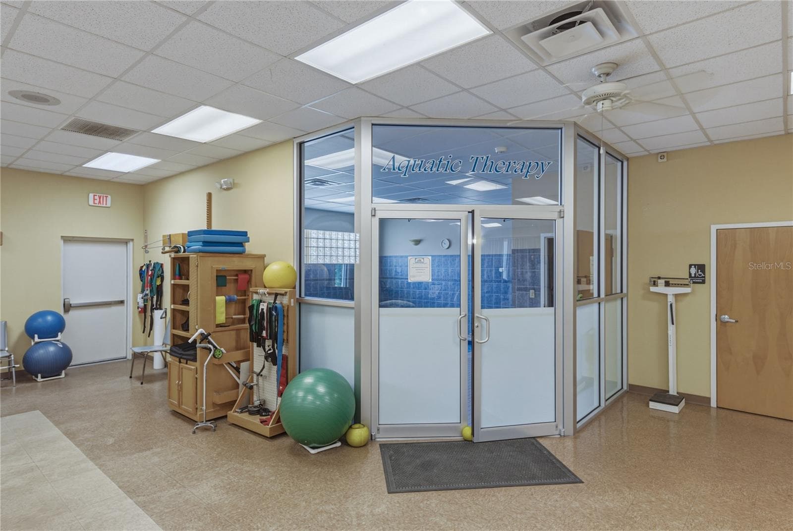 Office at 1214 W REYNOLDS ST #1, PLANT CITY, photo 15 of 57