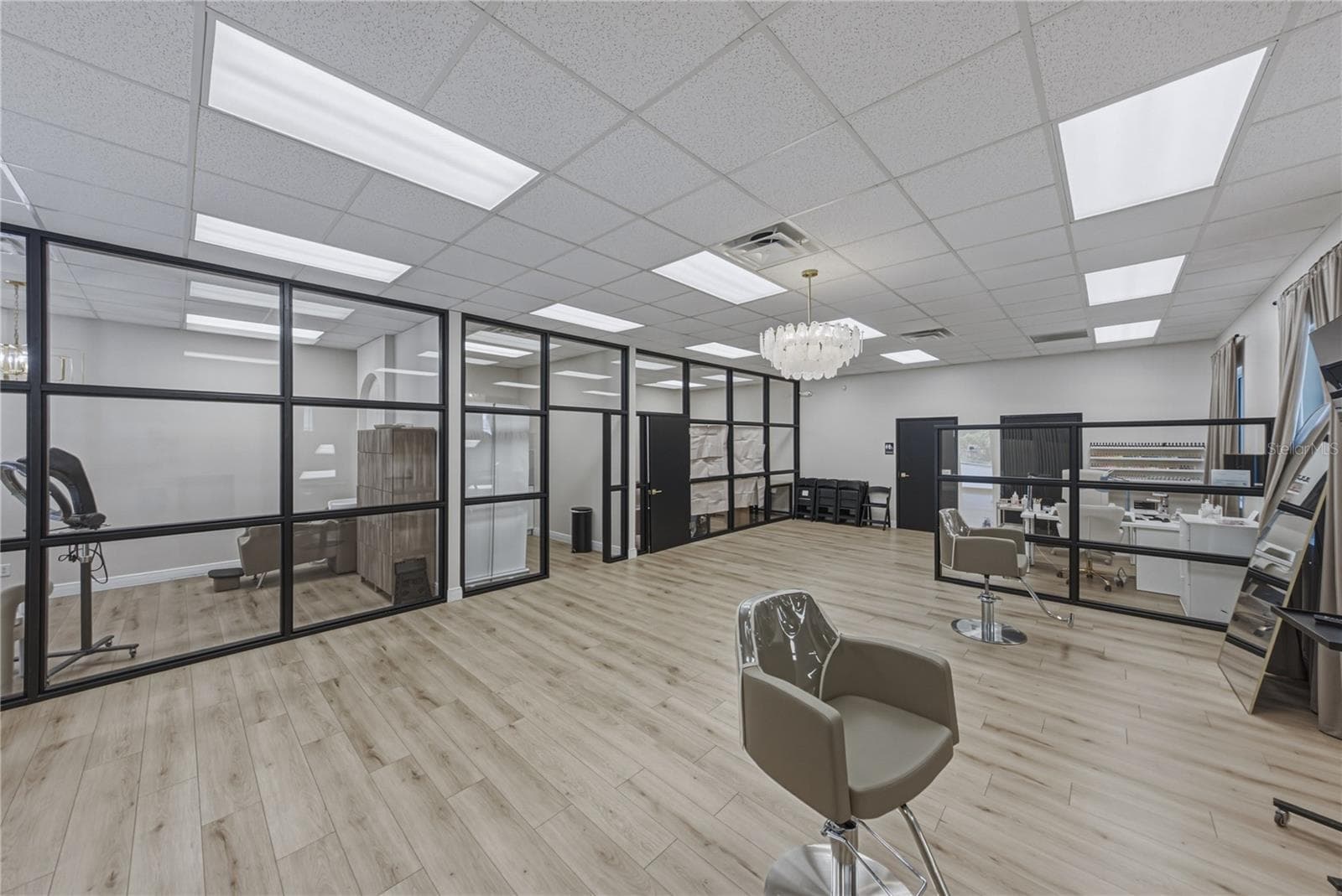 Suite 2 - 1214 W REYNOLDS ST #1, PLANT CITY