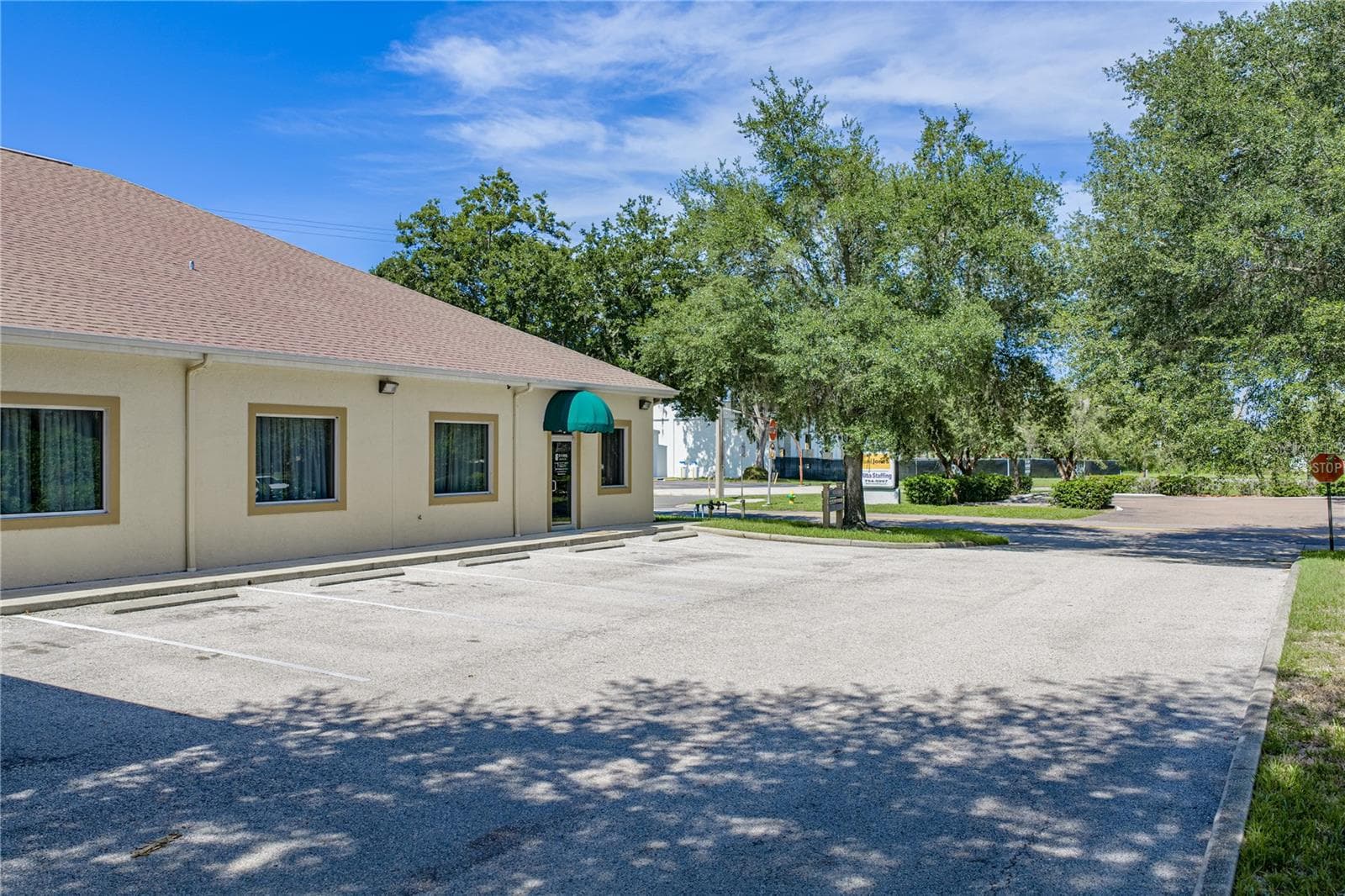 Office at 1214 W REYNOLDS ST #1, PLANT CITY, photo 38 of 57