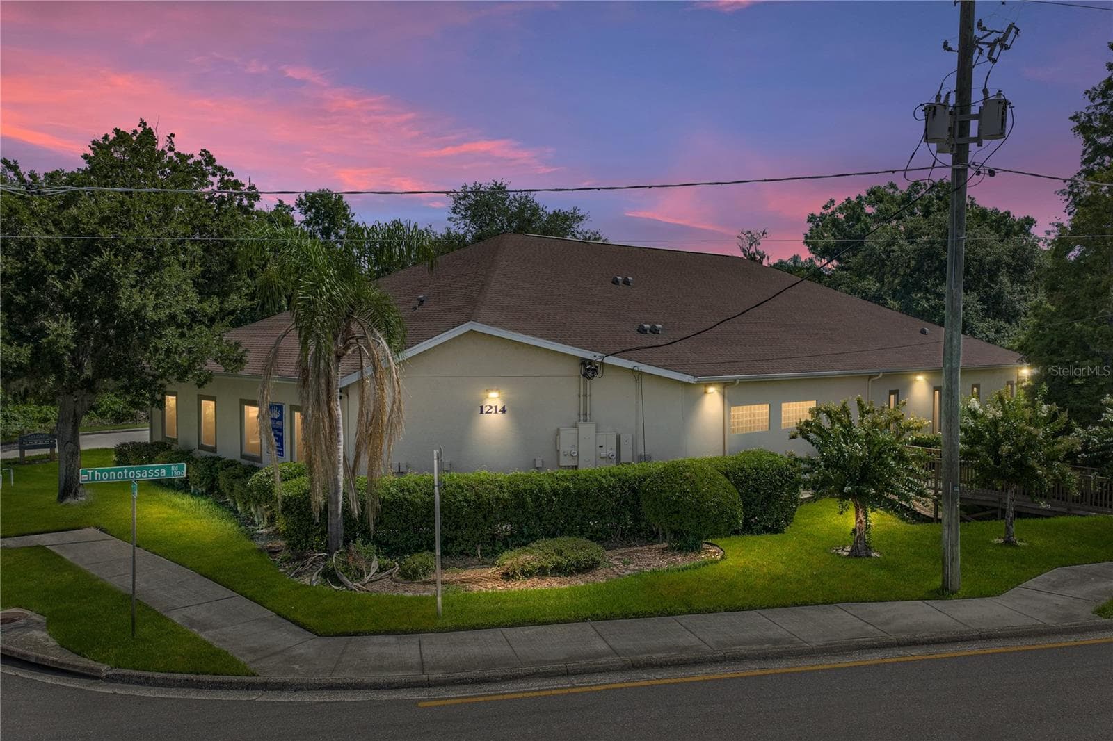 Office at 1214 W REYNOLDS ST #1, PLANT CITY, photo 55 of 57