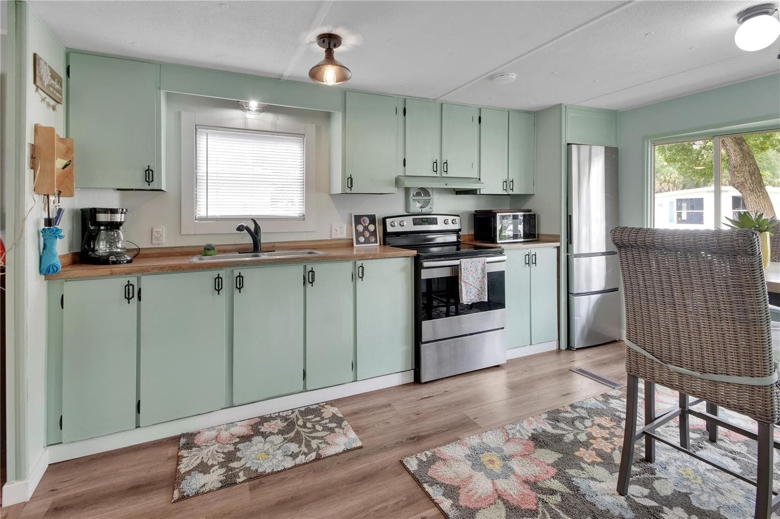 Mobile Home at 109 CYPRESS DR, DEBARY, photo 7 of 50