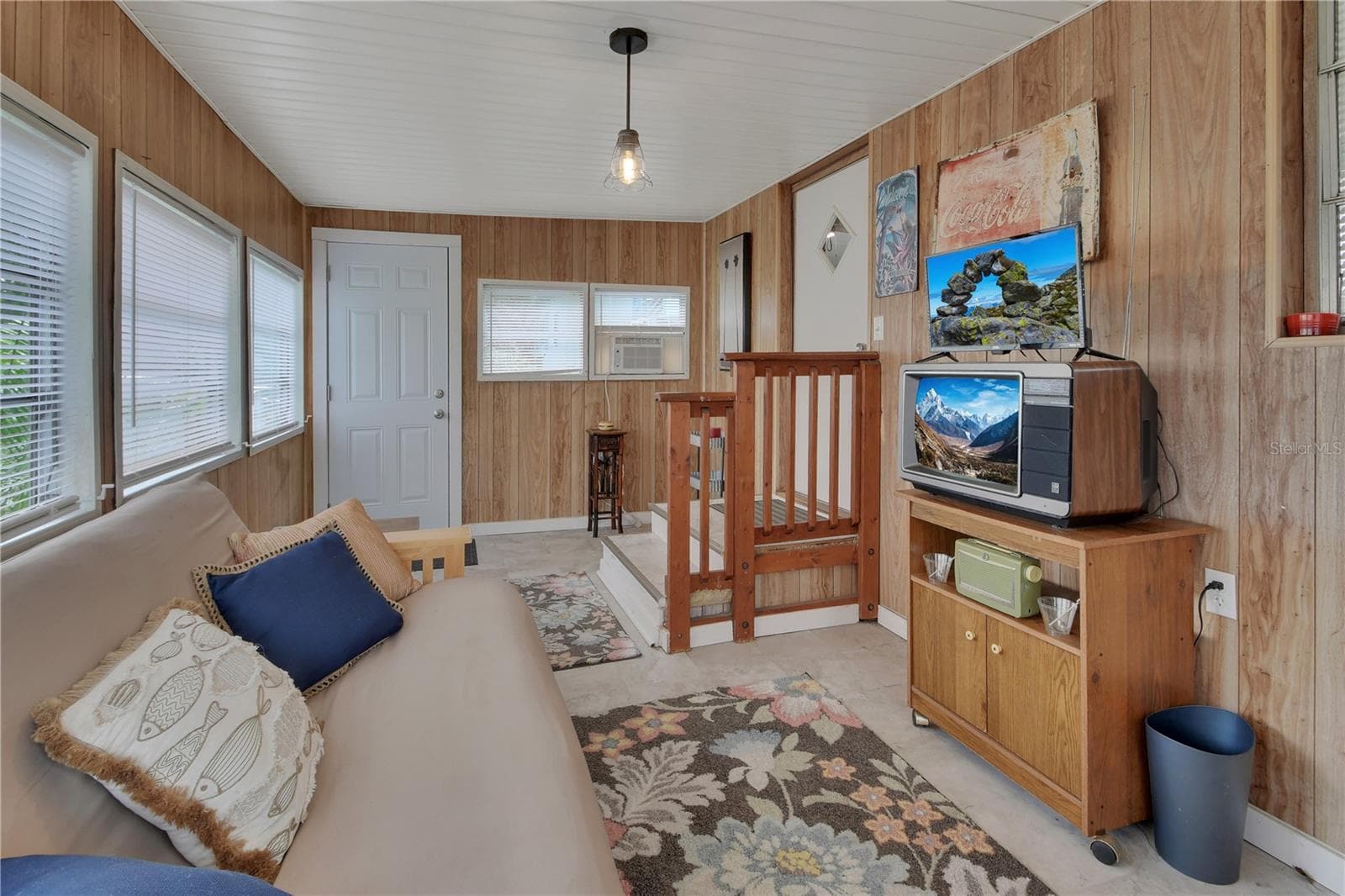 Mobile Home at 109 CYPRESS DR, DEBARY, photo 23 of 50