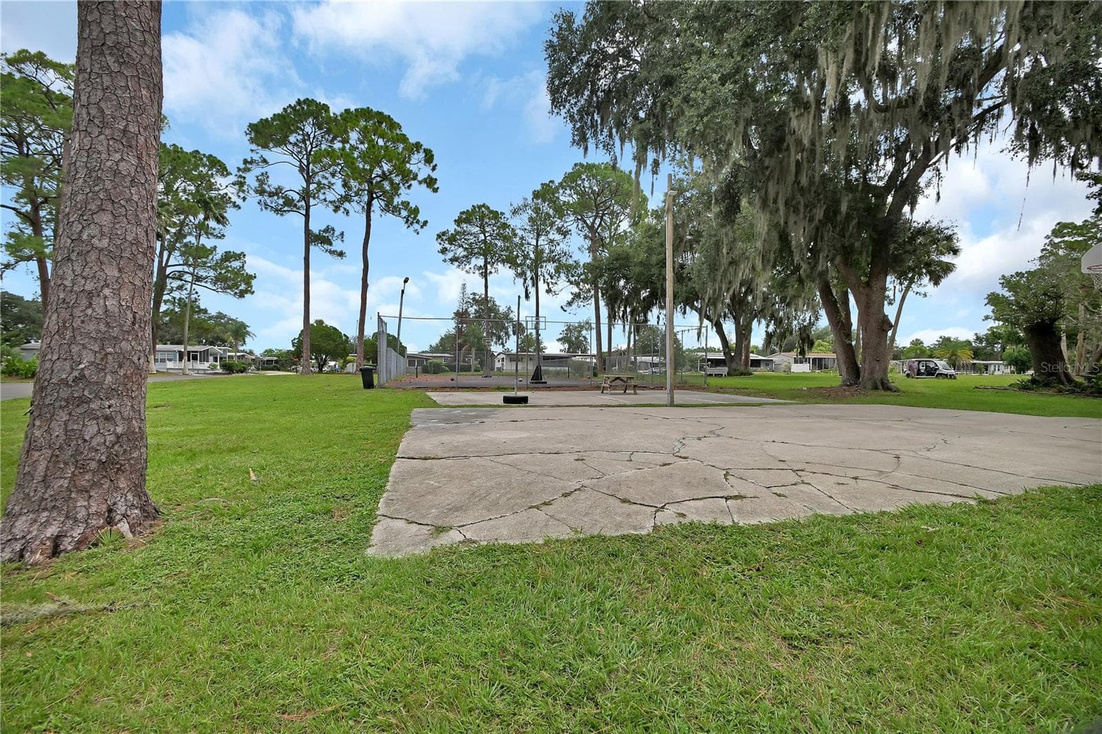 Mobile Home at 109 CYPRESS DR, DEBARY, photo 34 of 50